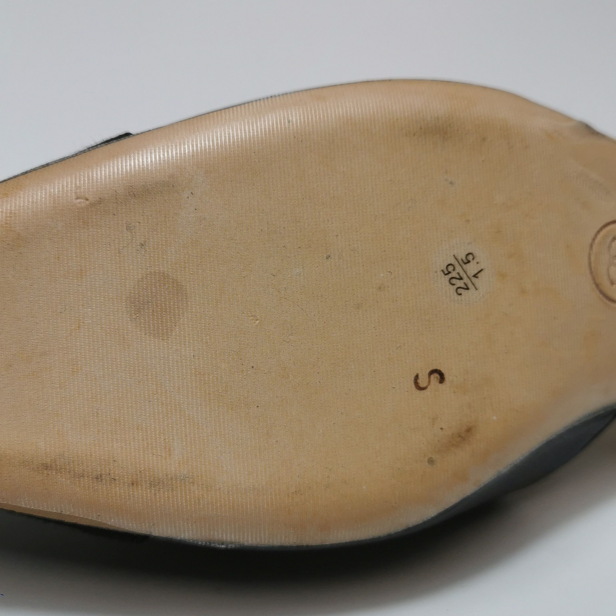 Chanel Chanel Women 5-5 Flats Size US 5.5 / IT 35.5 - 7 Thumbnail