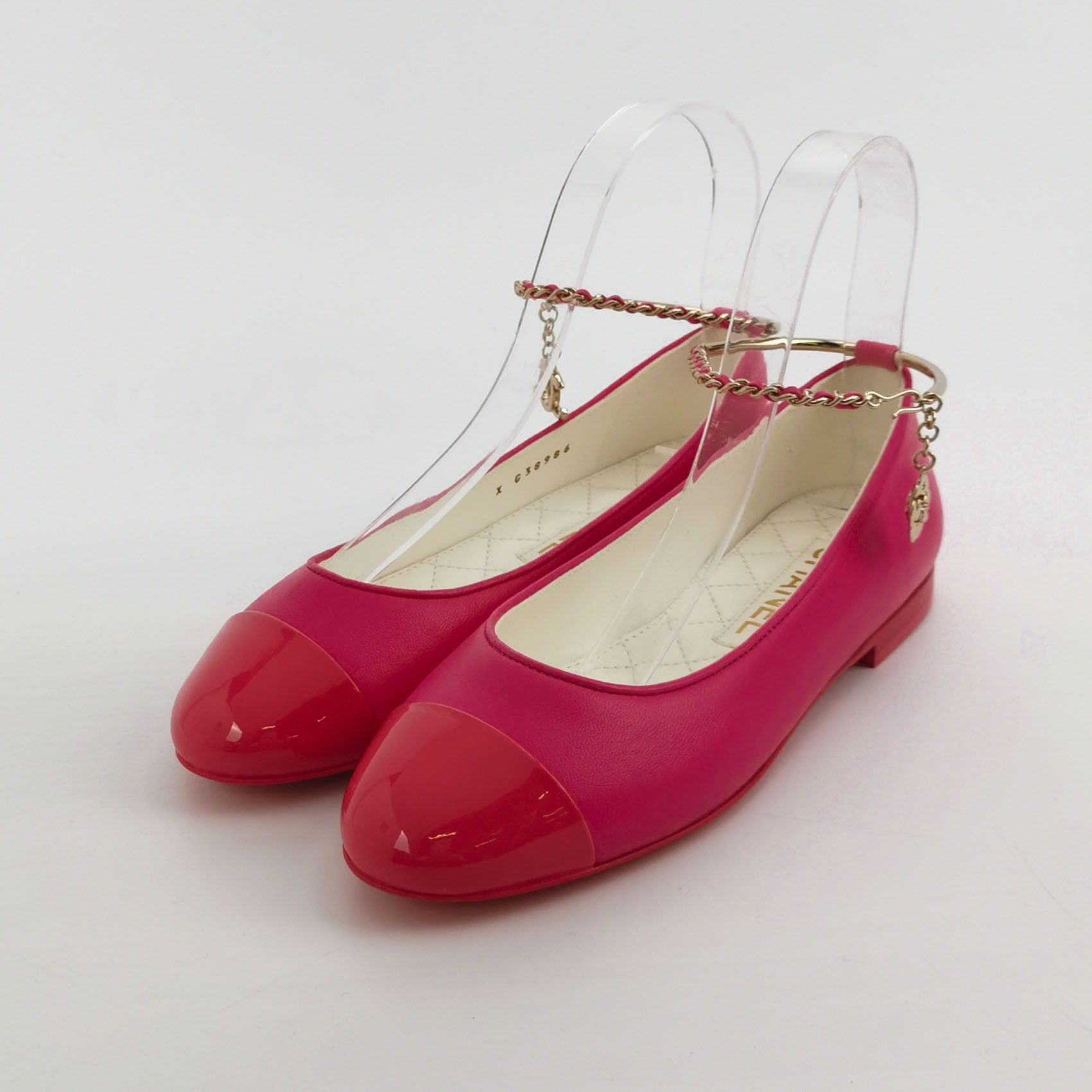 Chanel Chanel Women 6 Flats Size US 6 / IT 36 - 2 Thumbnail