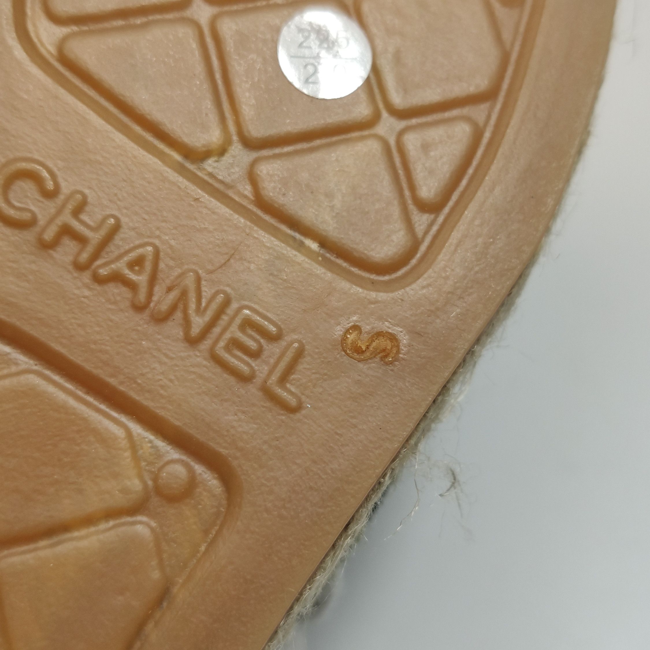 Chanel Chanel Women 5 Flats Size US 5 / IT 35 - 8 Thumbnail