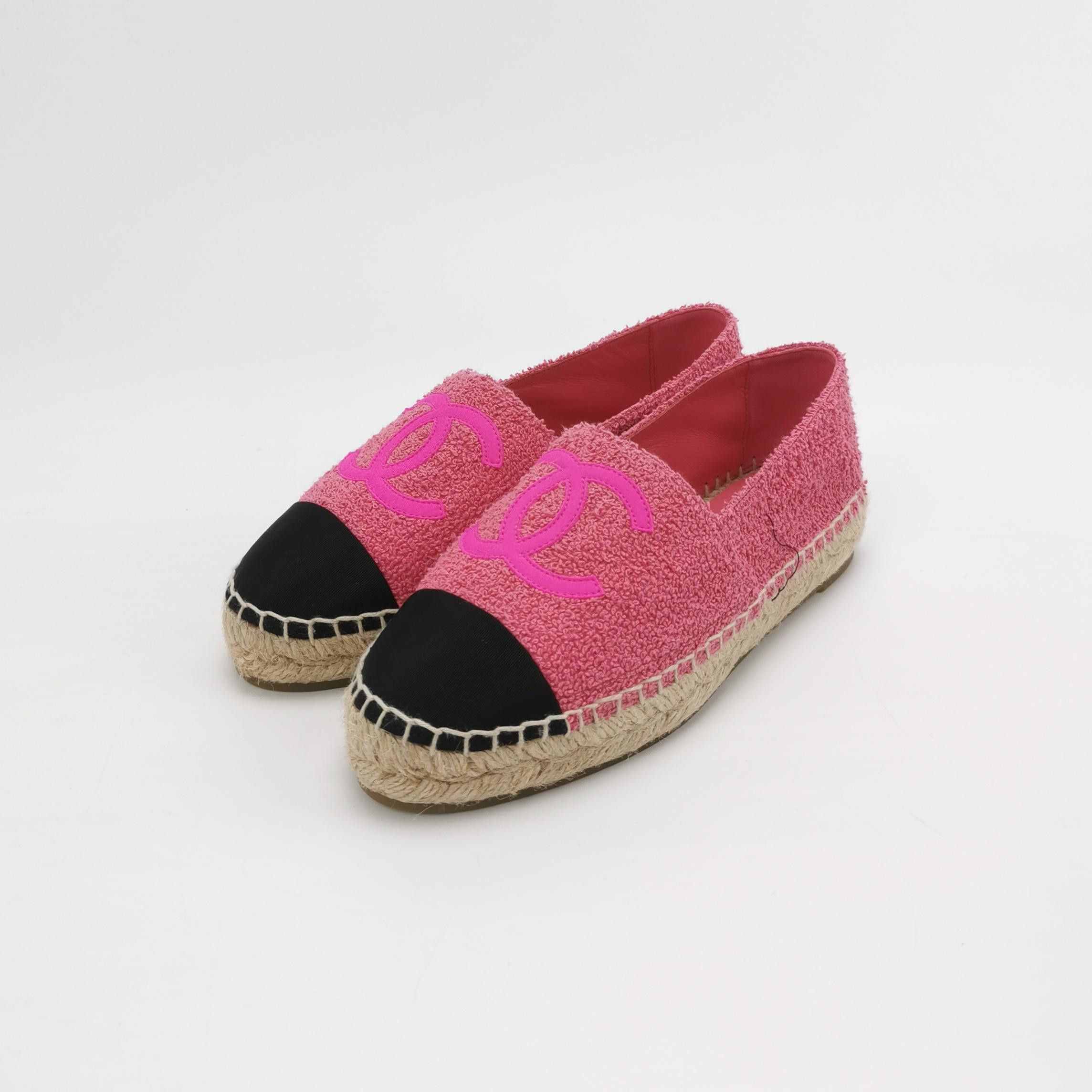 Chanel Chanel Women 6 Flats Size US 6 / IT 36 - 2 Thumbnail