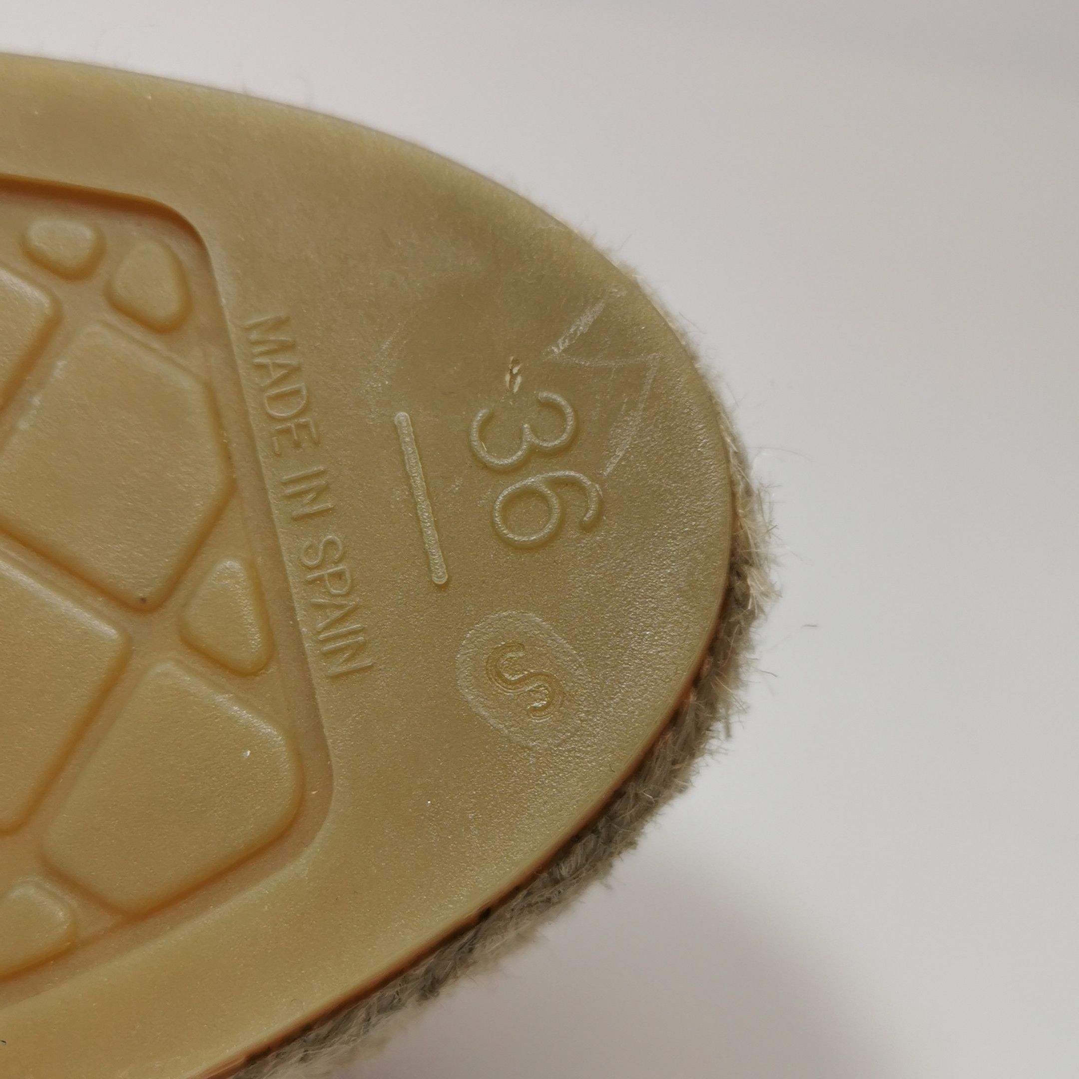 Chanel Chanel Women 6 Flats Size US 6 / IT 36 - 9 Thumbnail