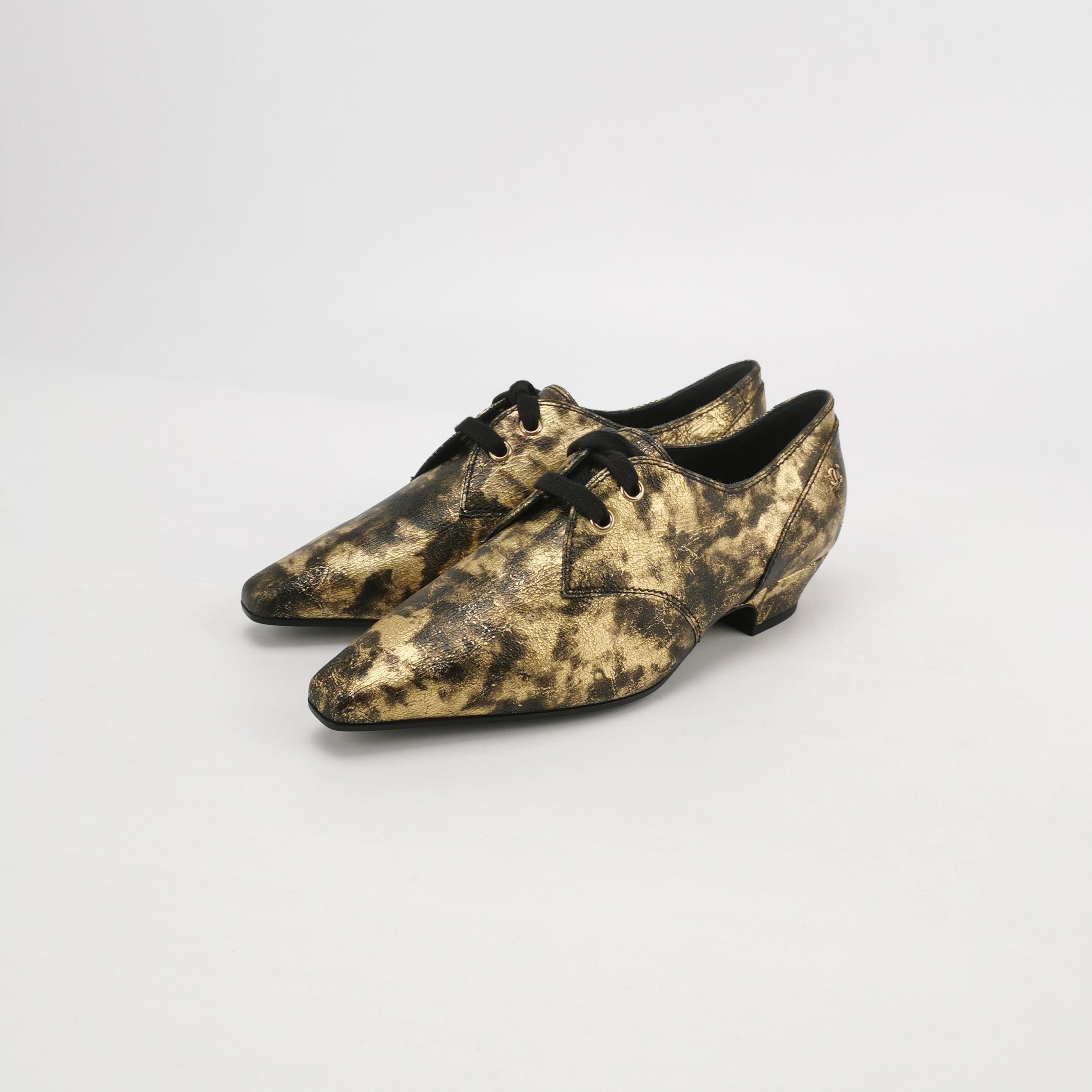 Chanel Chanel Women 6 Flats Size US 6 / IT 36 - 2 Thumbnail