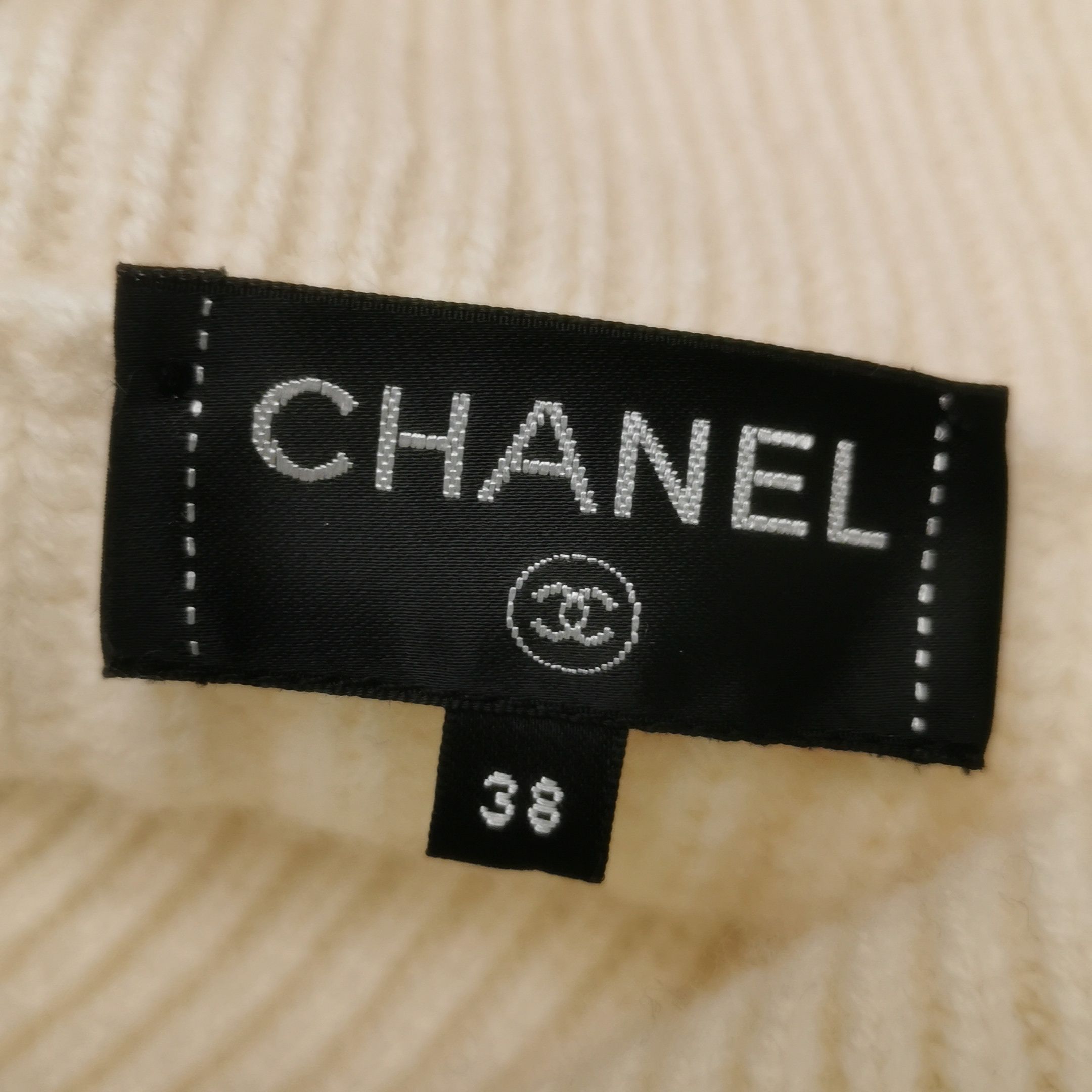 Chanel Chanel Women m Sweaters Size M / US 6-8 / IT 42-44 - 4 Thumbnail