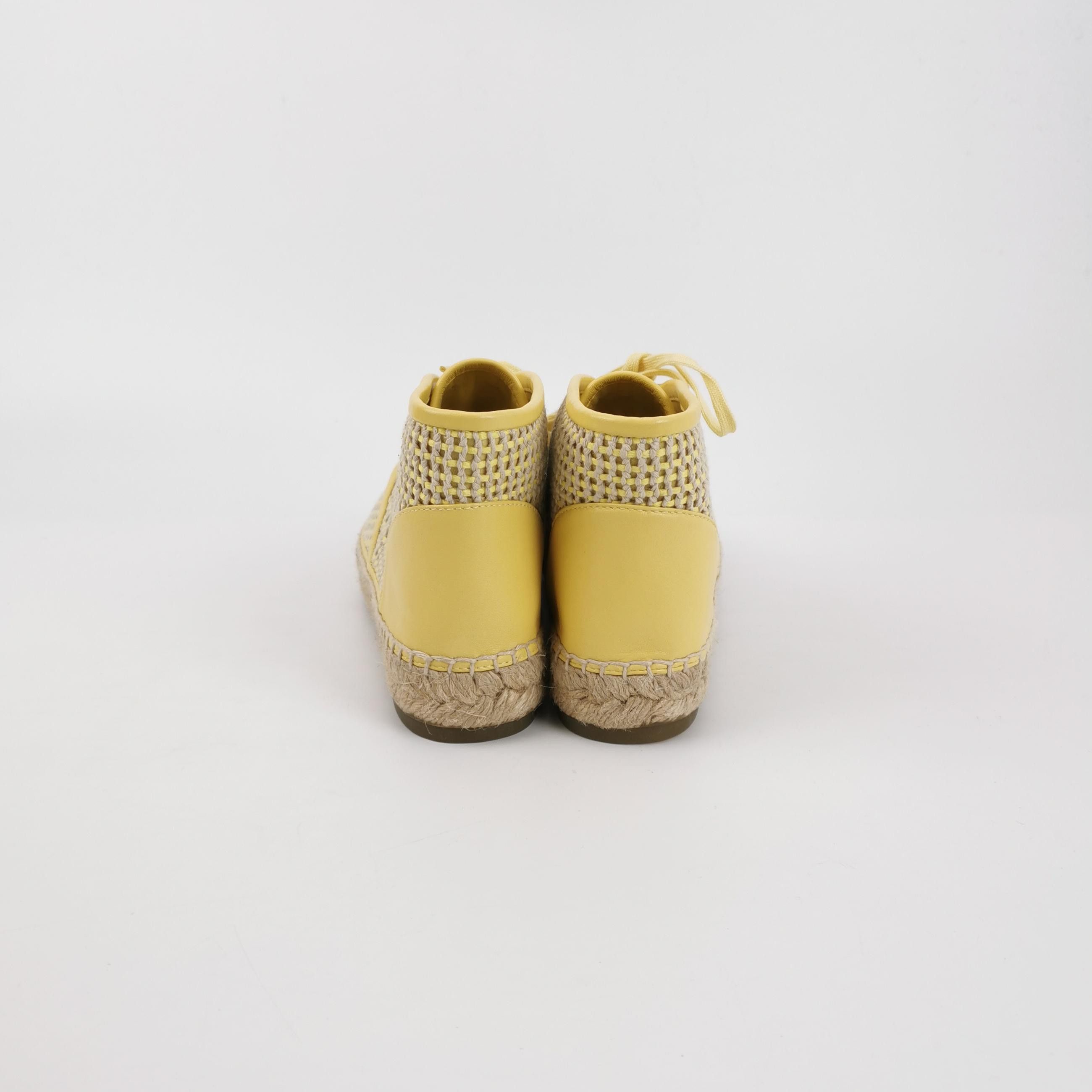 Chanel Chanel Women 7 Flats Size US 7 / IT 37 - 4 Thumbnail