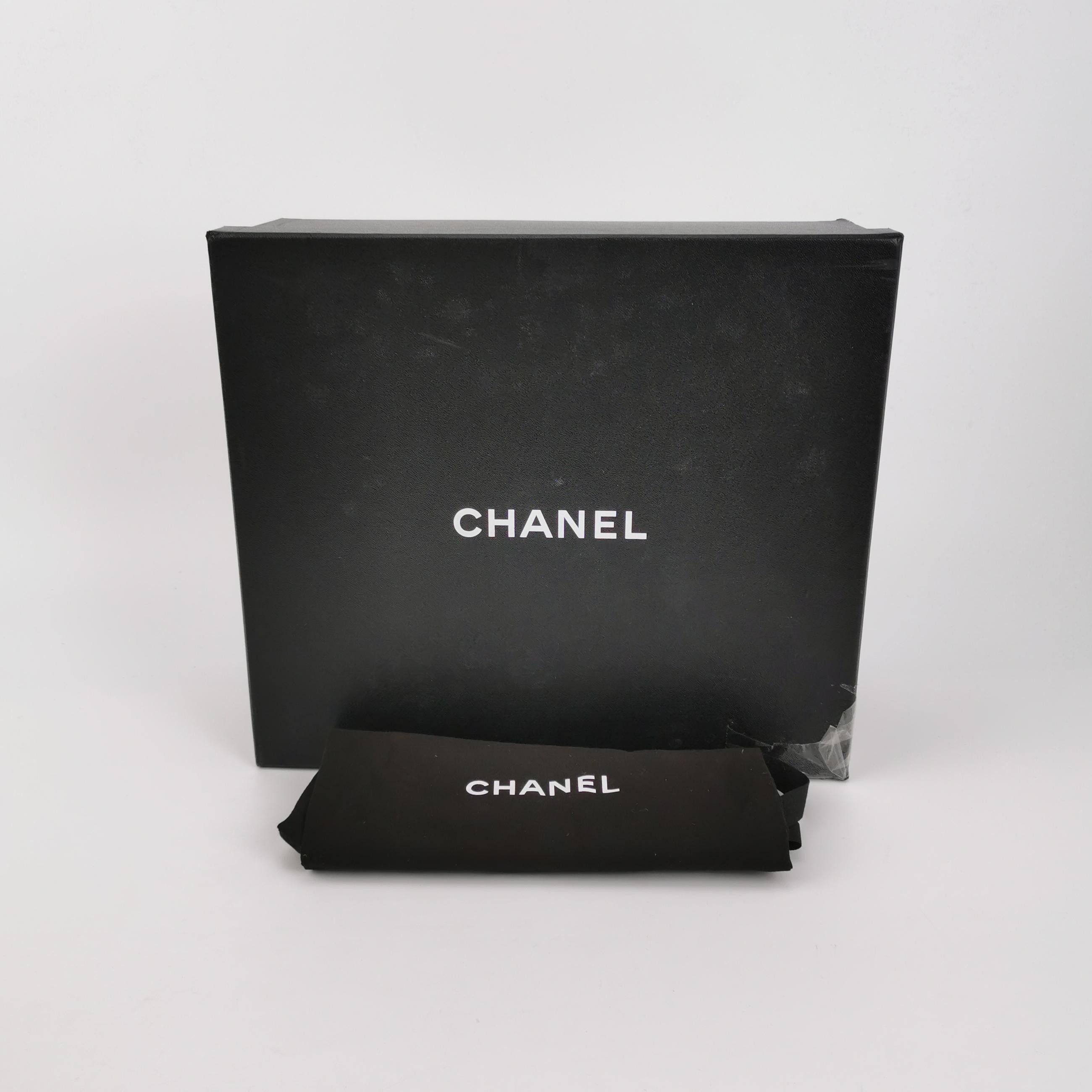 Chanel Chanel Women 7 Flats Size US 7 / IT 37 - 6 Thumbnail