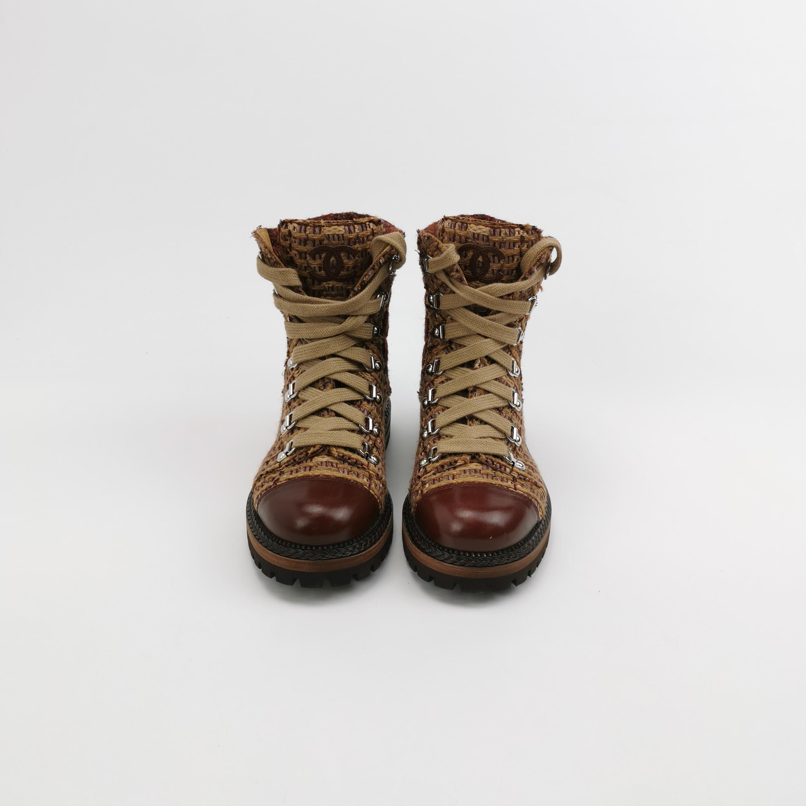 Chanel Chanel Women 7 Boots Size US 7 / IT 37 - 3 Thumbnail