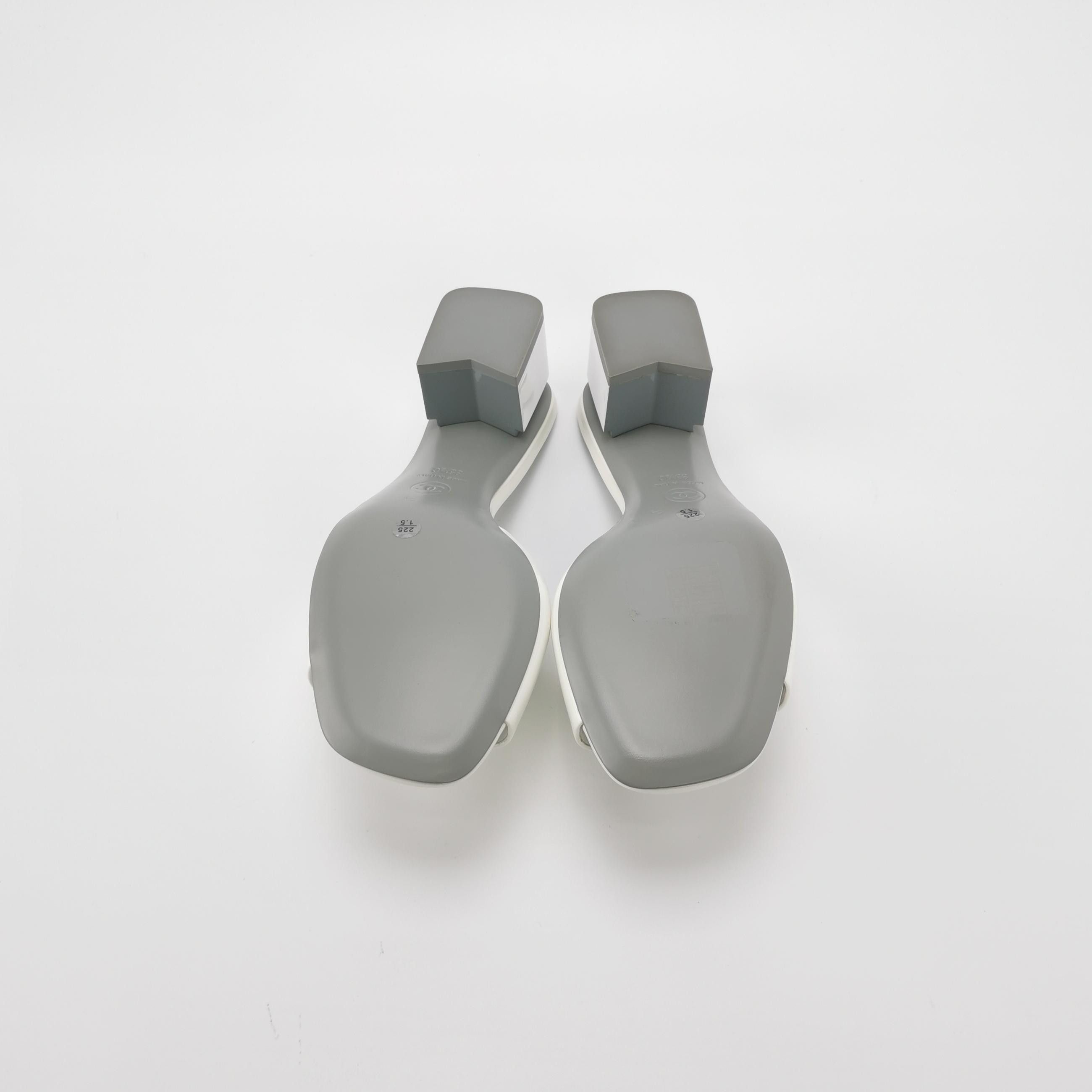 Chanel Chanel Women 5-5 Sandals Size US 5.5 / IT 35.5 - 5 Thumbnail