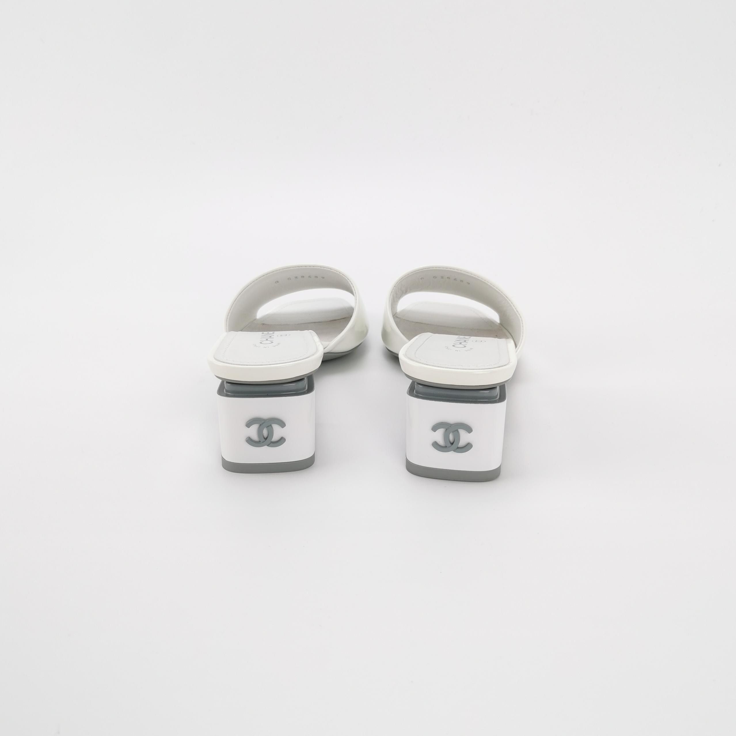 Chanel Chanel Women 5-5 Sandals Size US 5.5 / IT 35.5 - 4 Thumbnail