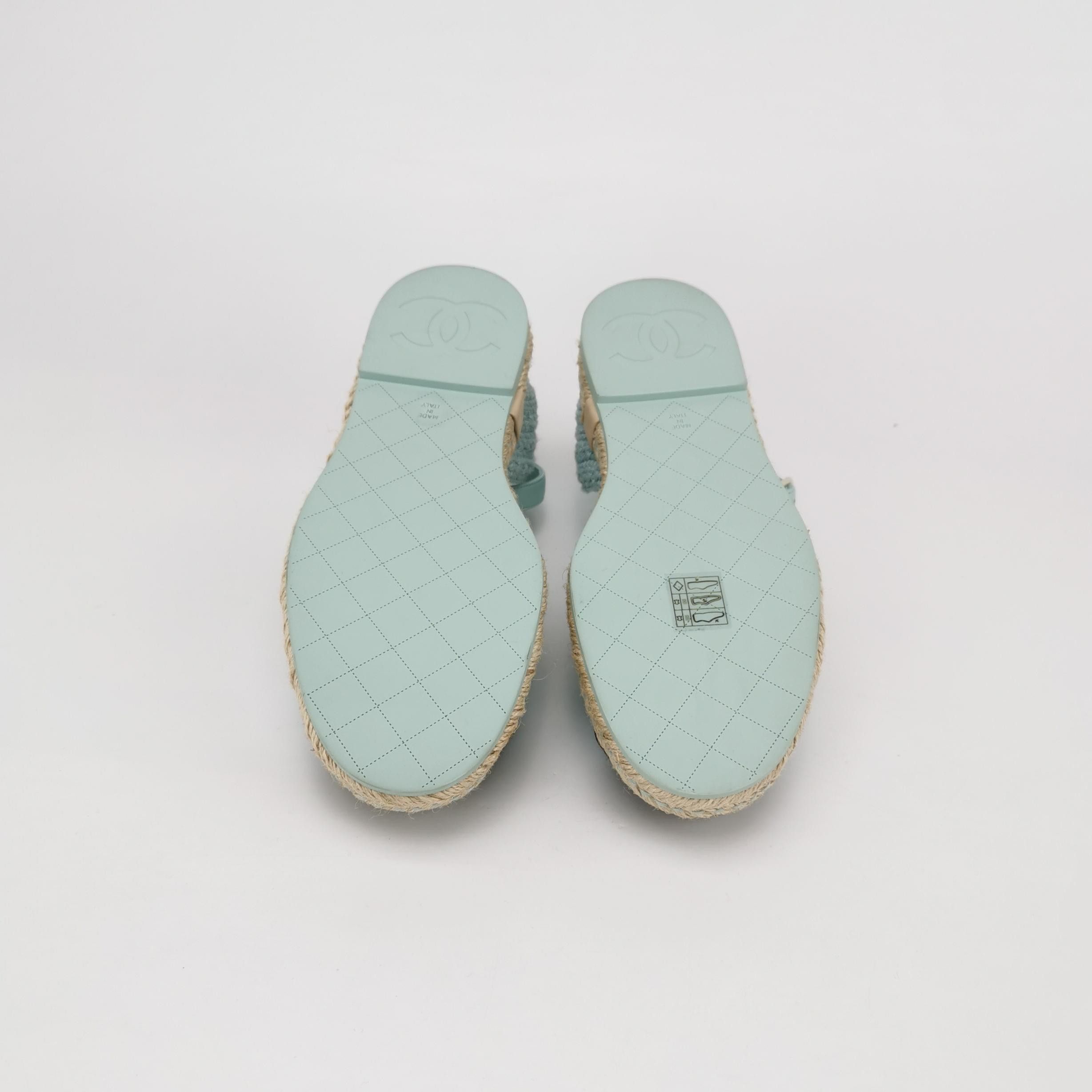 Chanel Chanel Women 5 Flats Size US 5 / IT 35 - 5 Thumbnail