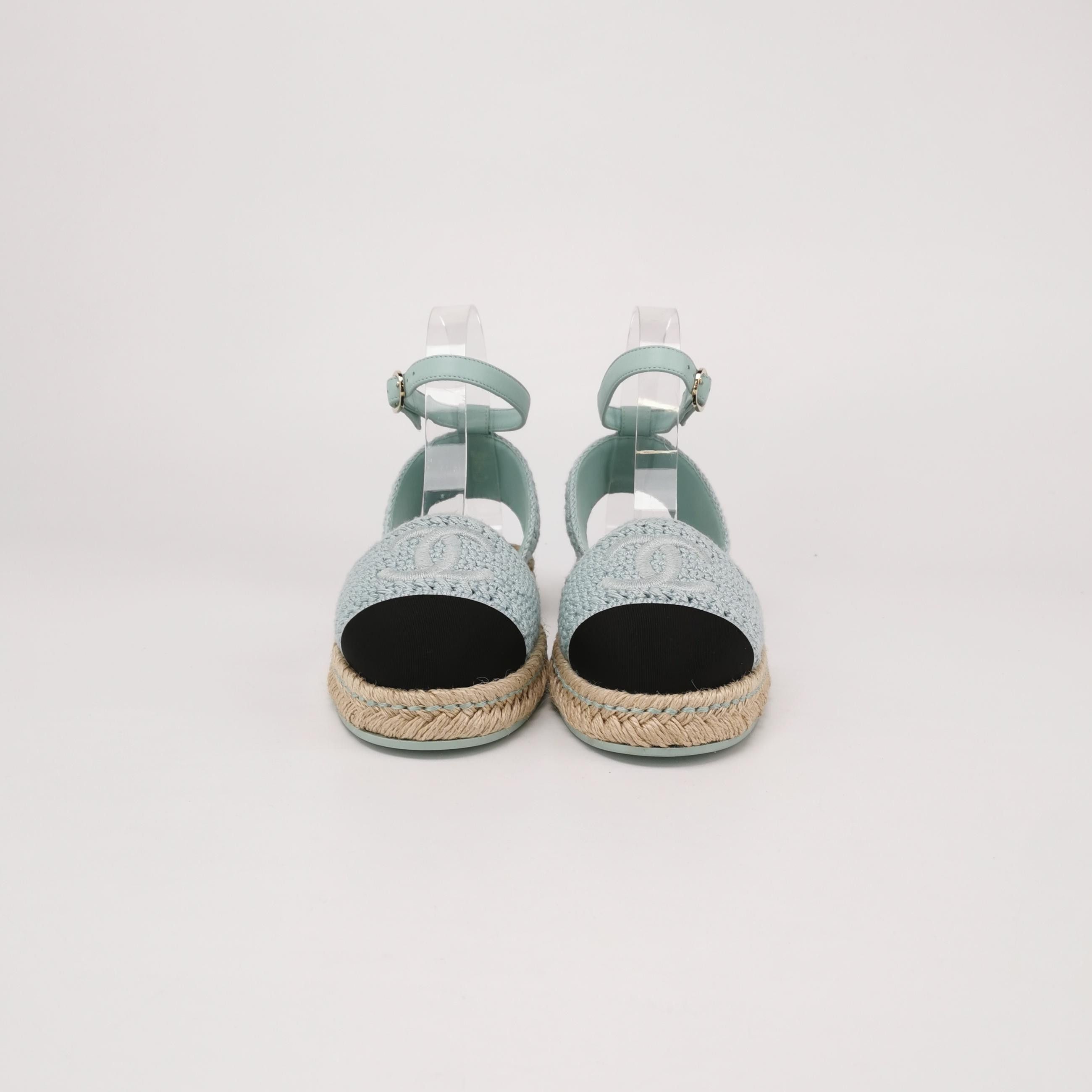 Chanel Chanel Women 5 Flats Size US 5 / IT 35 - 3 Thumbnail