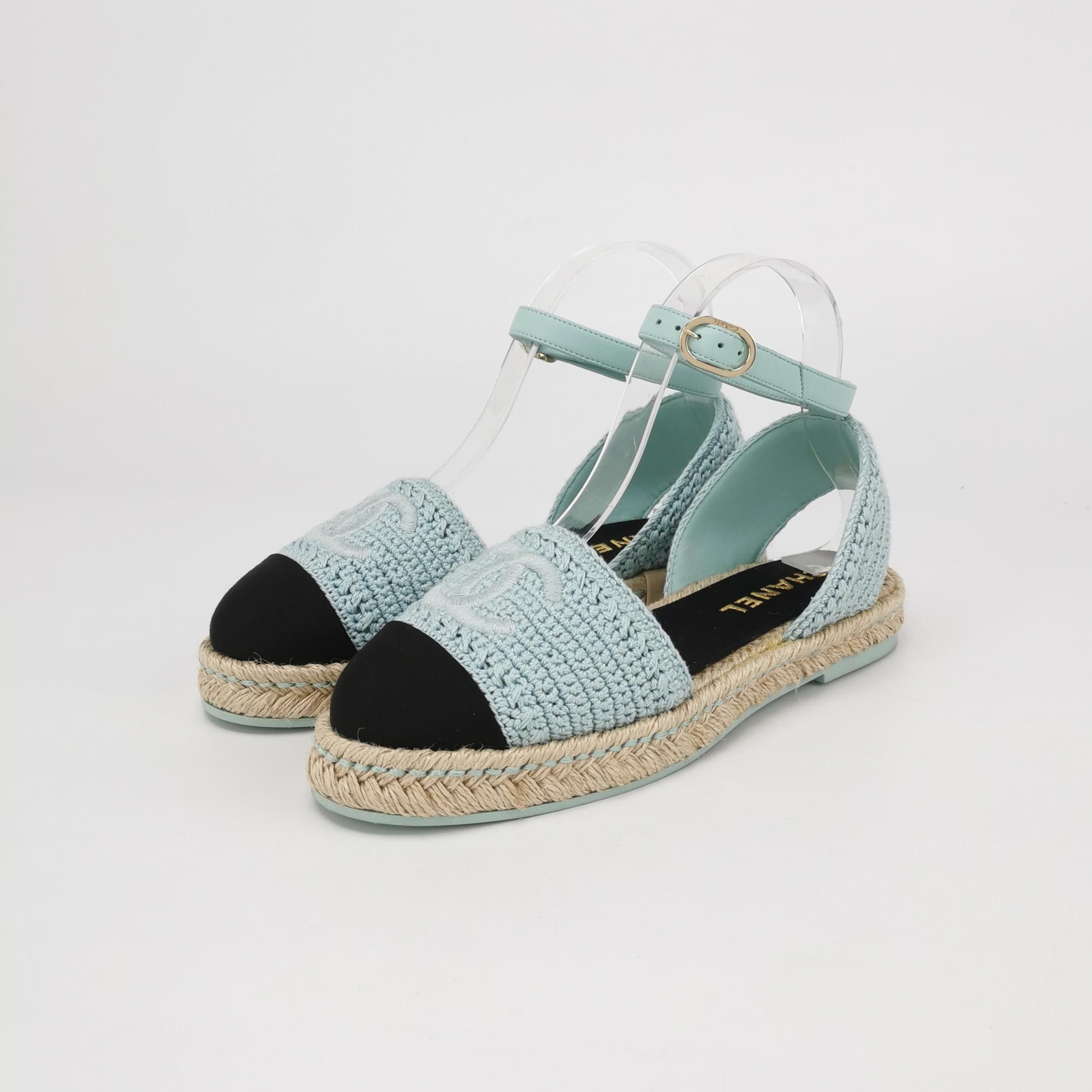 Chanel Chanel Women 5 Flats Size US 5 / IT 35 - 2 Thumbnail