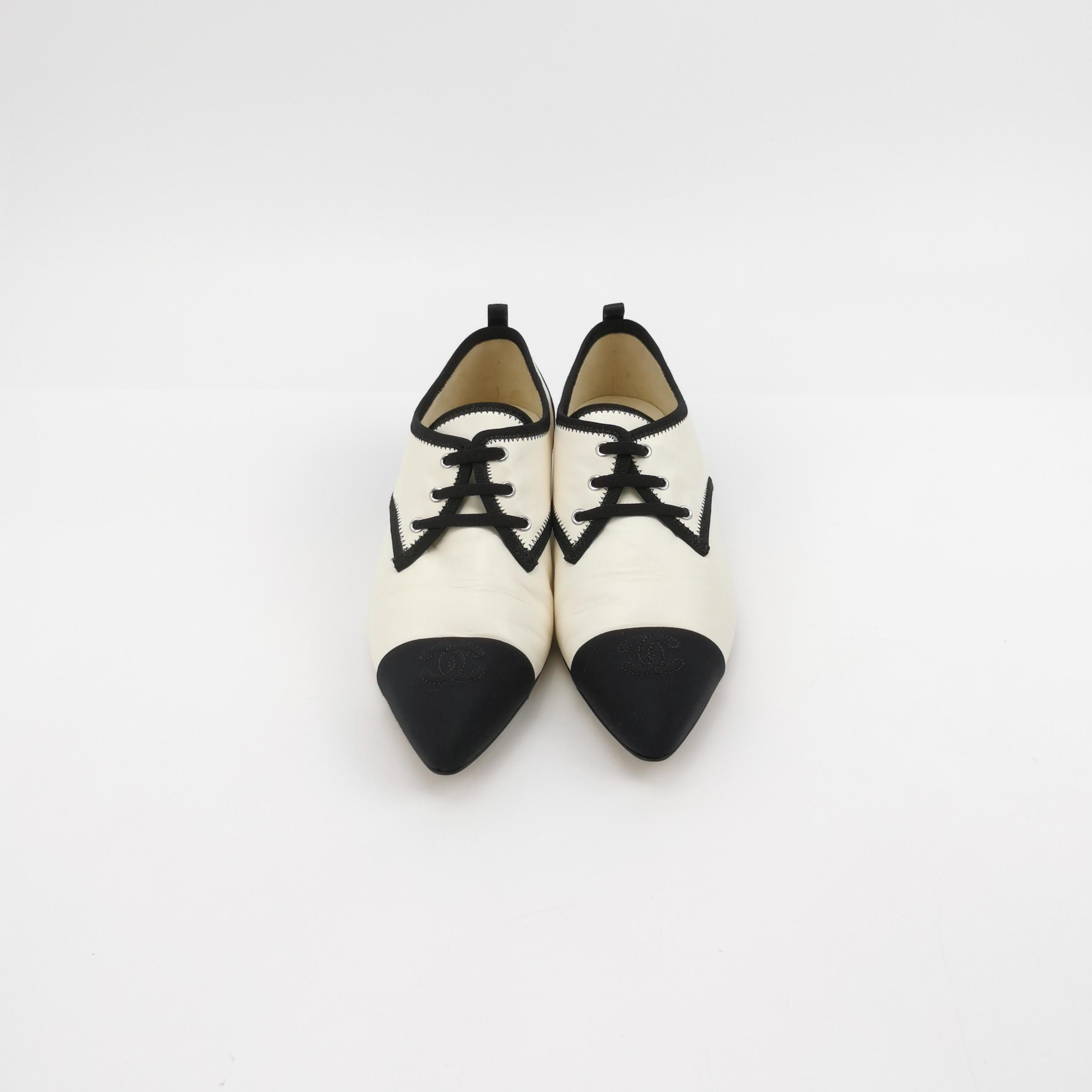 Chanel Chanel Women 8 Flats Size US 8 / IT 38 - 3 Thumbnail