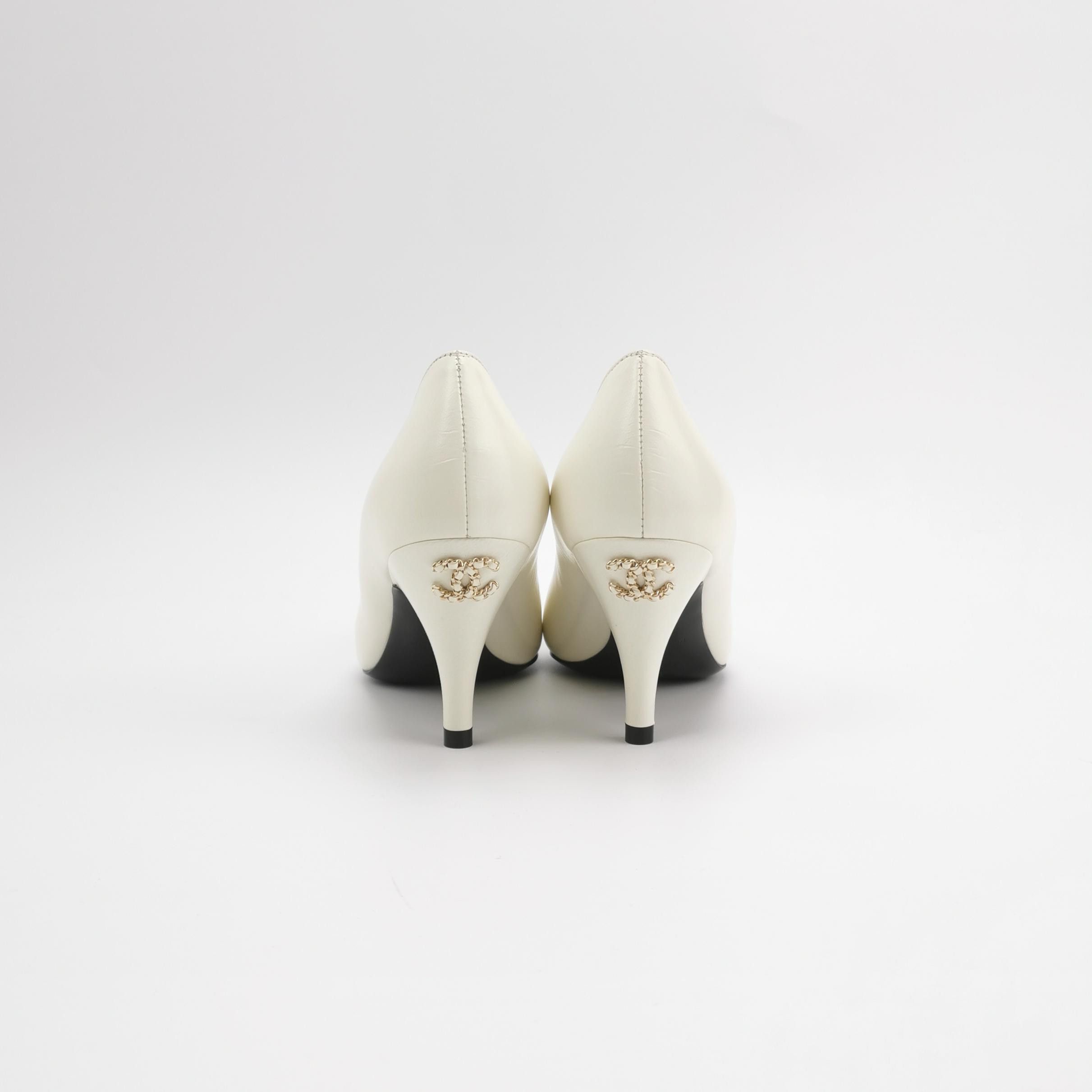 Chanel Chanel Women 5-5 Heels Size US 5.5 / IT 35.5 - 4 Thumbnail