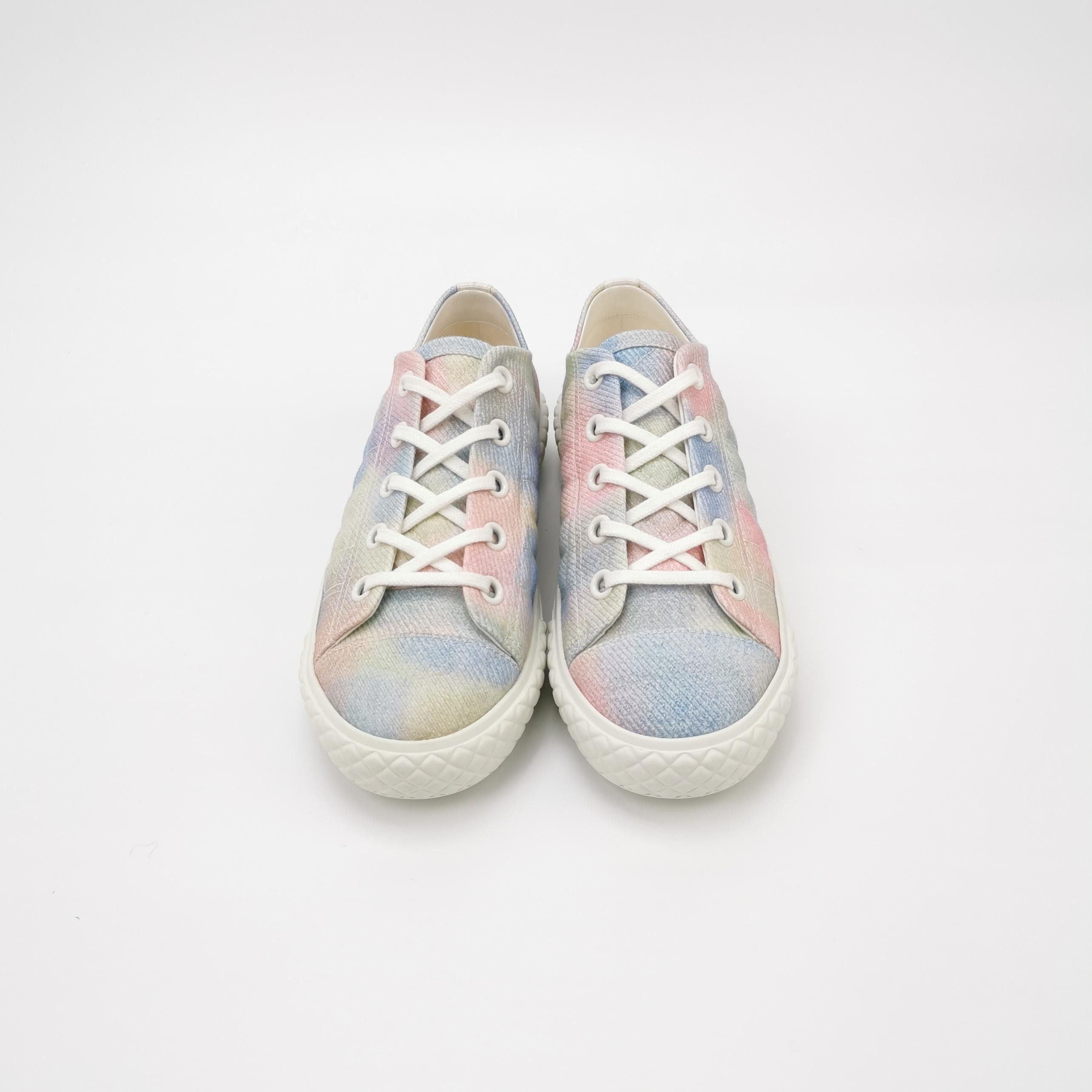 Chanel Chanel Women 7-5 Lowtop Sneakers Size US 7.5 / IT 37.5 - 3 Thumbnail