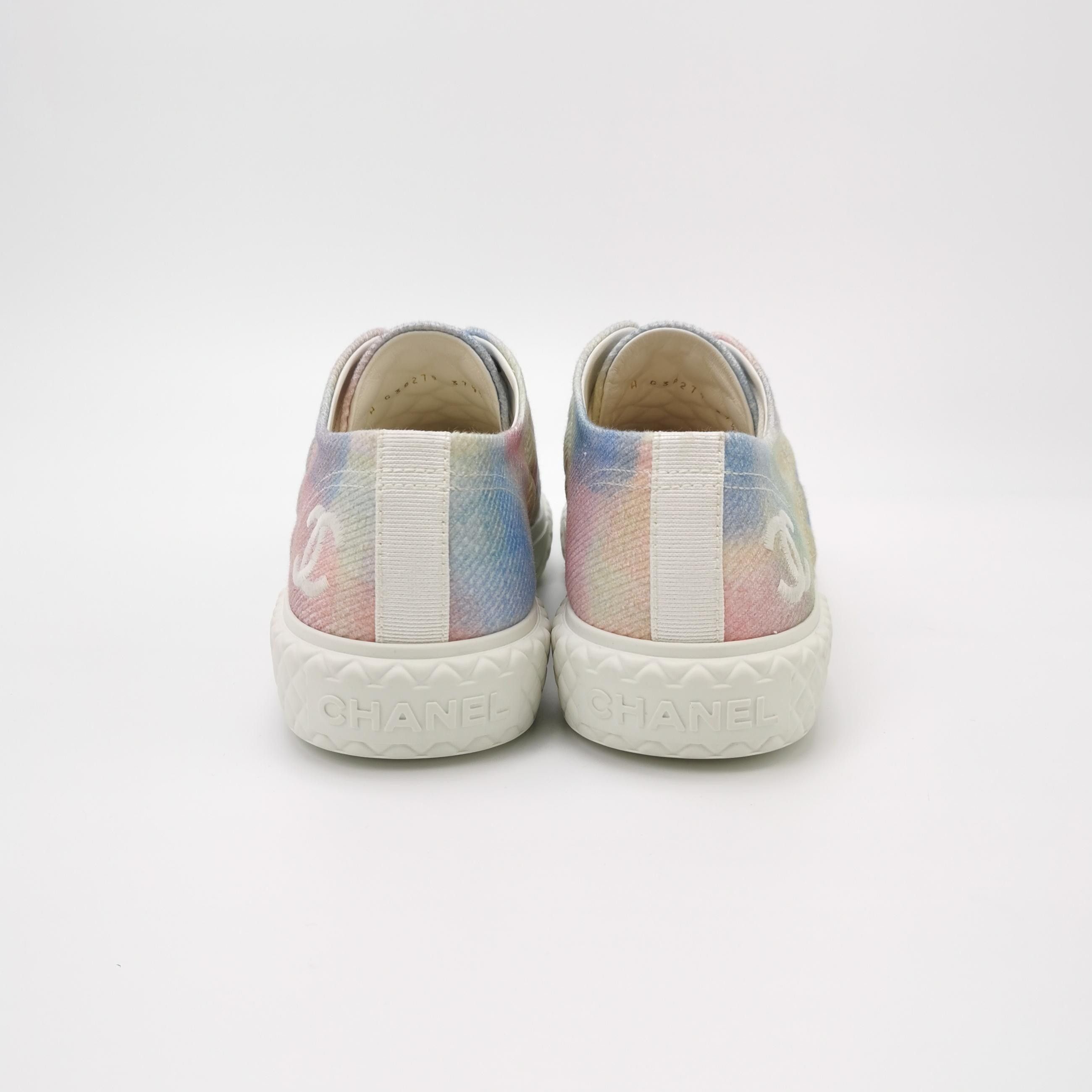 Chanel Chanel Women 7-5 Lowtop Sneakers Size US 7.5 / IT 37.5 - 4 Thumbnail