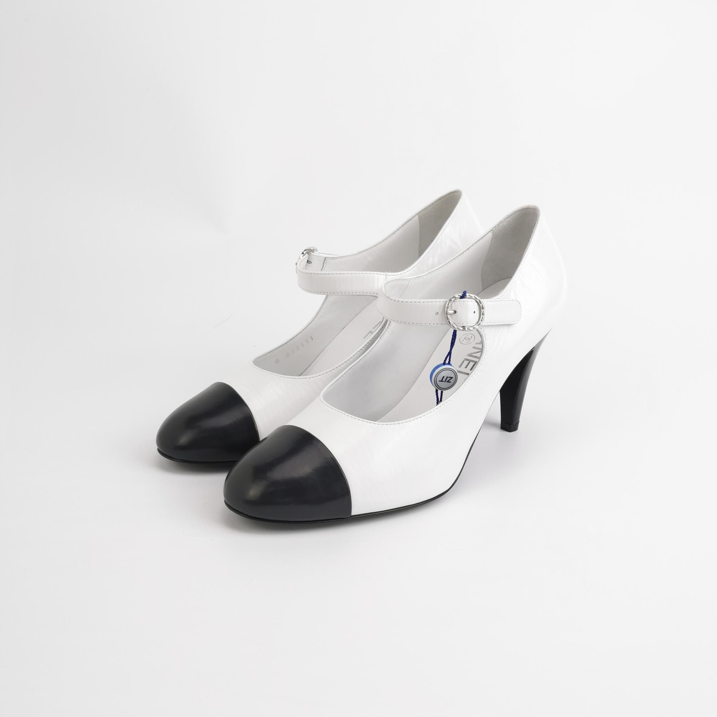 Chanel Chanel Women 8 Heels Size US 8 / IT 38 - 2 Thumbnail