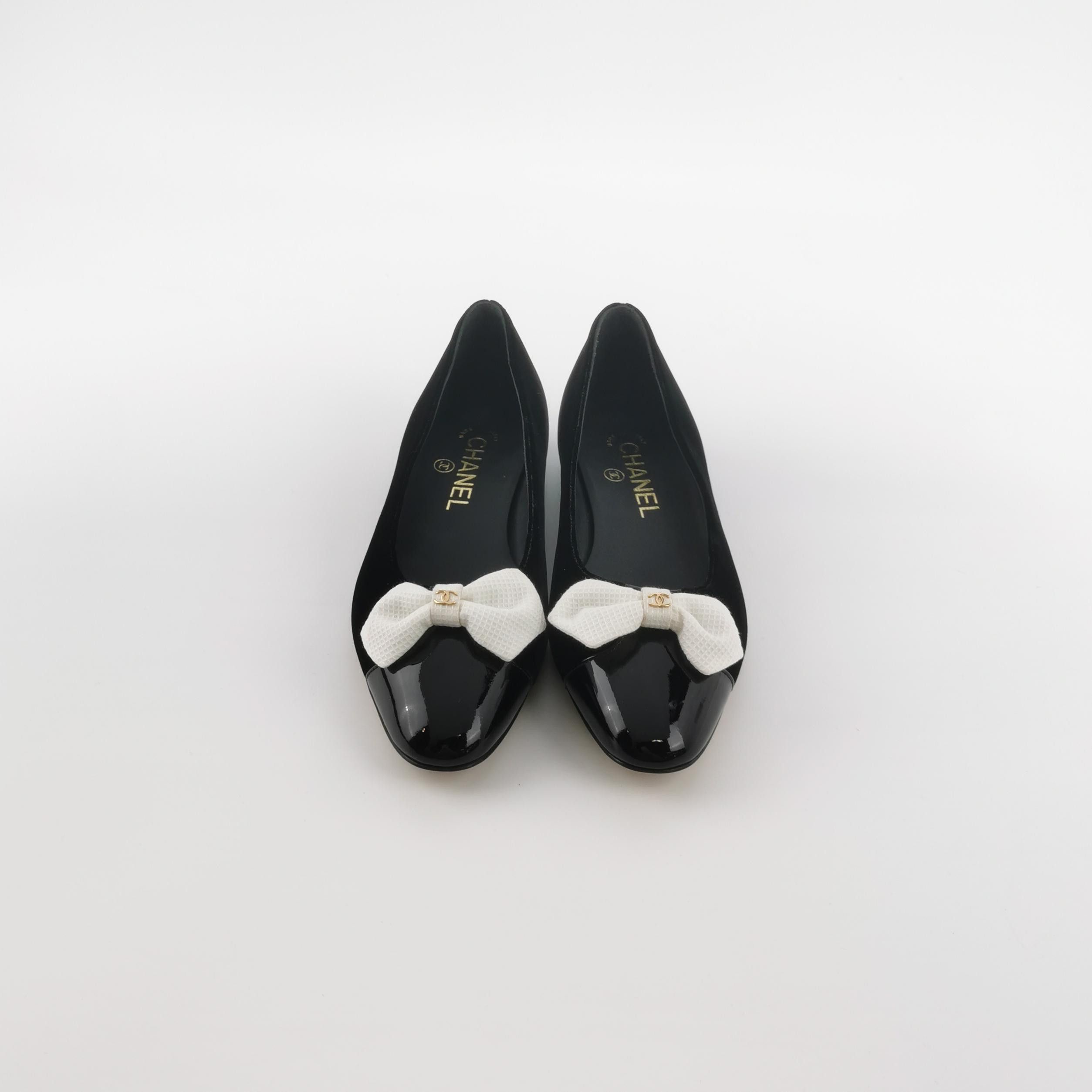 Chanel Chanel Women 6-5 Flats Size US 6.5 / IT 36.5 - 3 Thumbnail