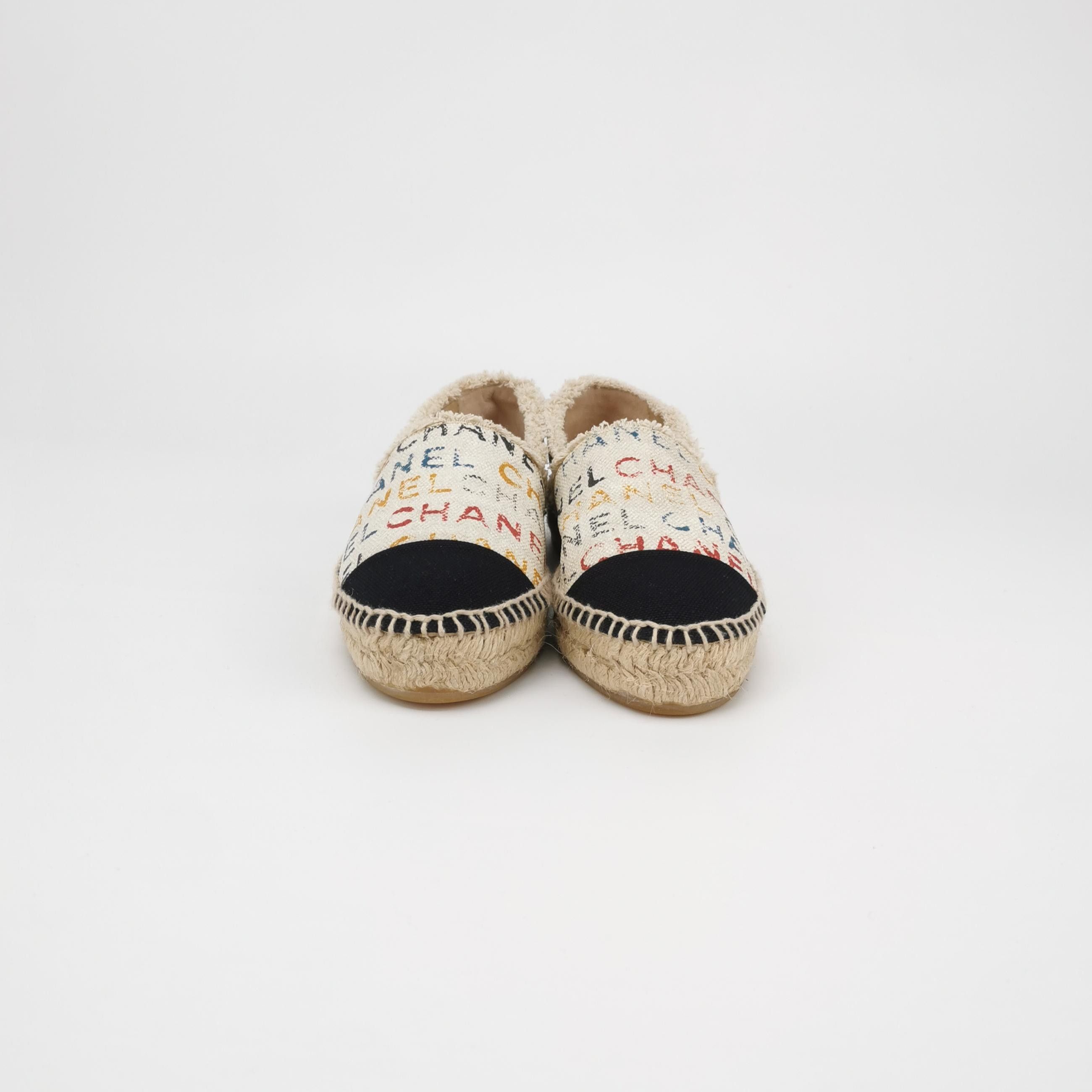 Chanel Chanel Women 5 Flats Size US 5 / IT 35 - 3 Thumbnail