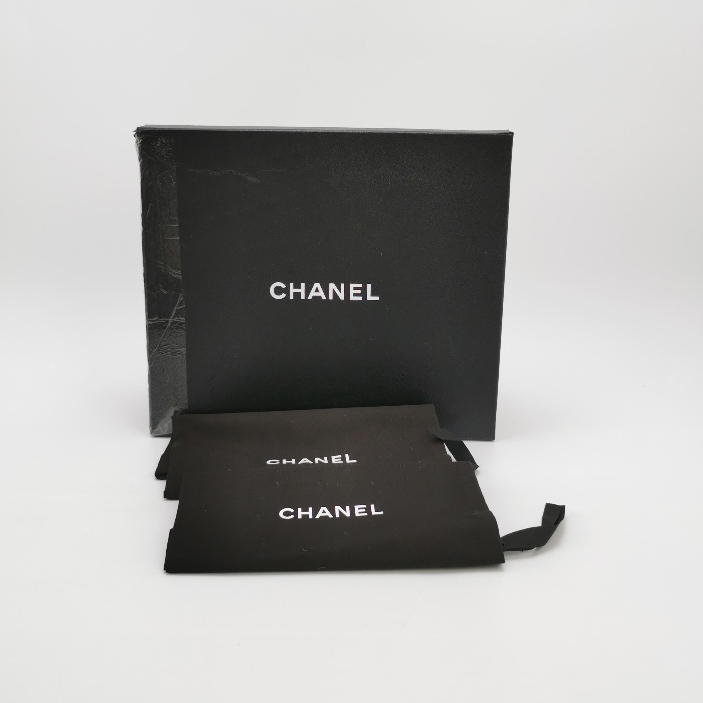 Chanel Chanel Women 5 Flats Size US 5 / IT 35 - 6 Thumbnail