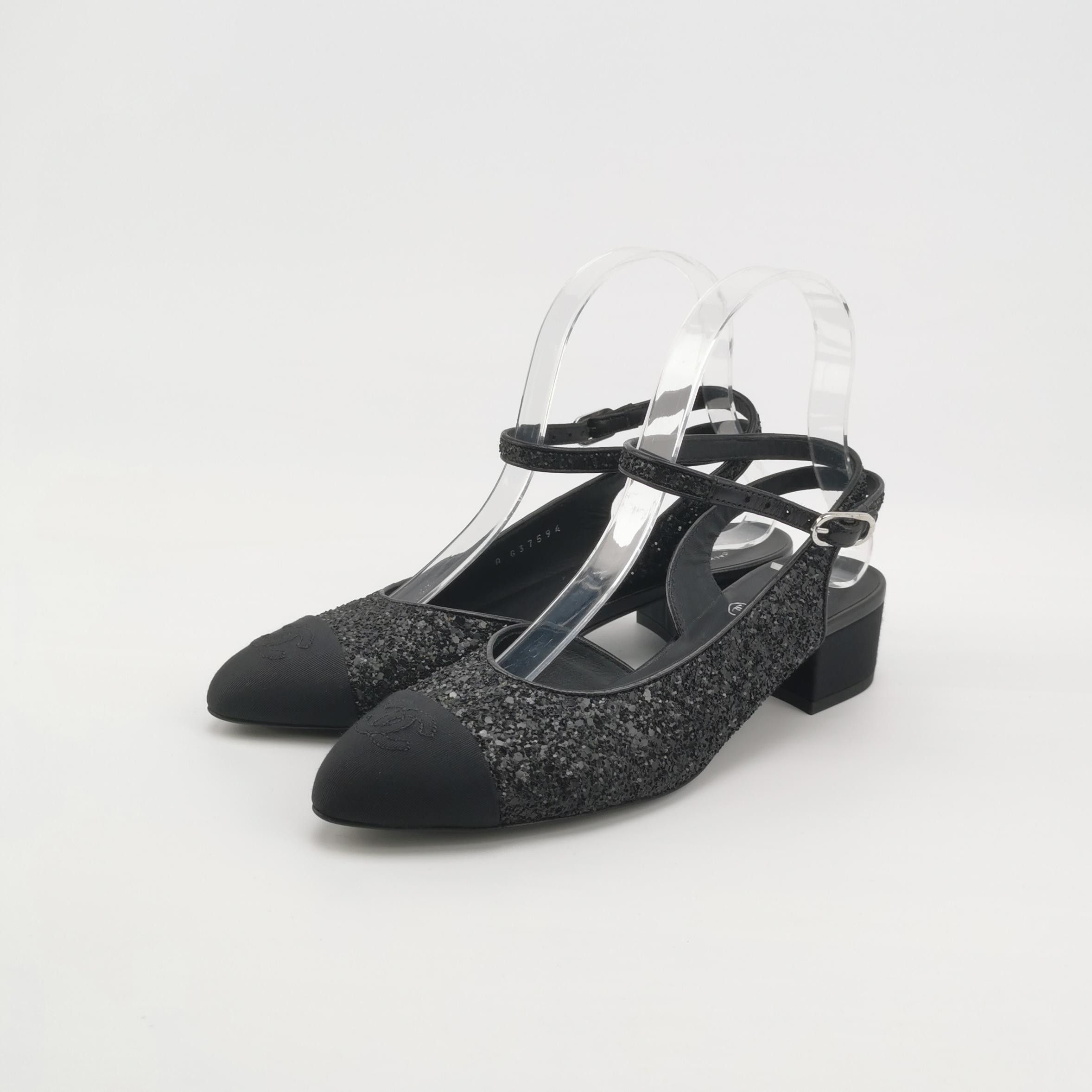 Chanel Chanel Women 6-5 Flats Size US 6.5 / IT 36.5 - 2 Thumbnail