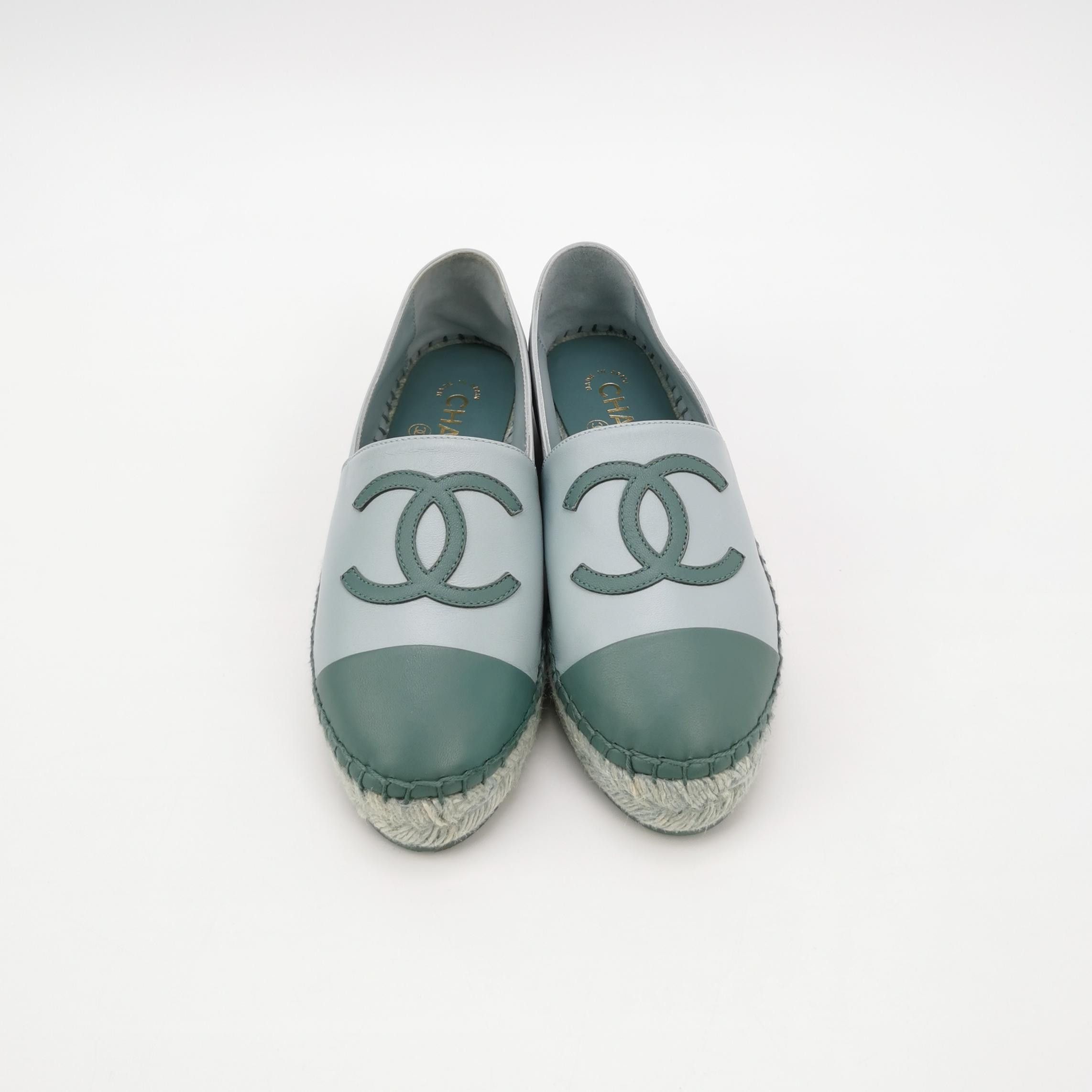 Chanel Chanel Women 7 Lowtop Sneakers Size US 7 / IT 37 - 3 Thumbnail