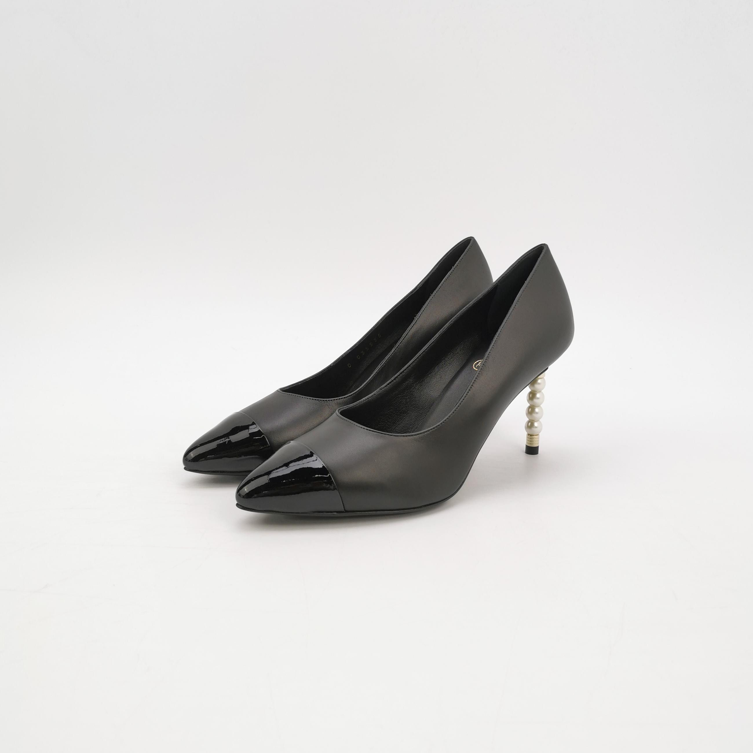 Chanel Chanel Women 7-5 Heels Size US 7.5 / IT 37.5 - 2 Thumbnail