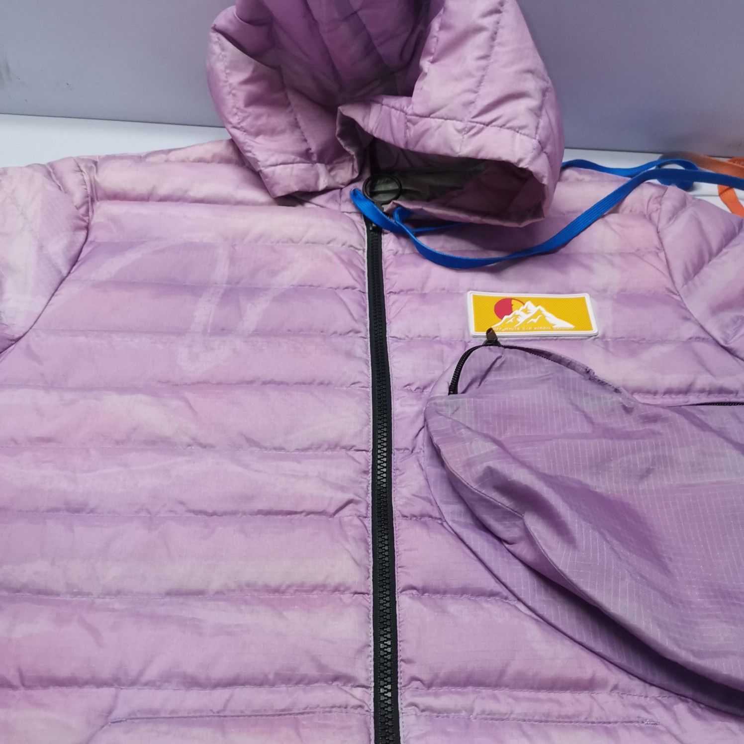 Off-White OFF-WHITE Mountain Logo Padded Jacket Size L Size L / US 10 / IT 46 - 12 Thumbnail
