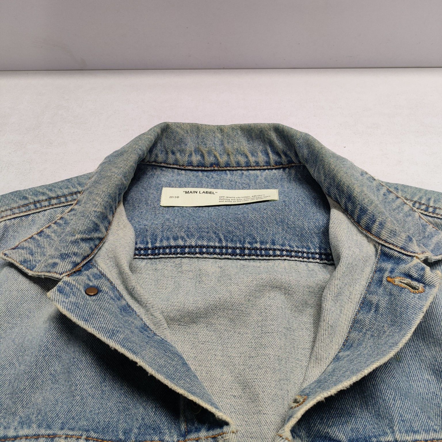 Off-White OFF-WHITE Spray Paint Denim Jacket Size XXL Size US XXL / EU 58 / 5 - 7 Thumbnail