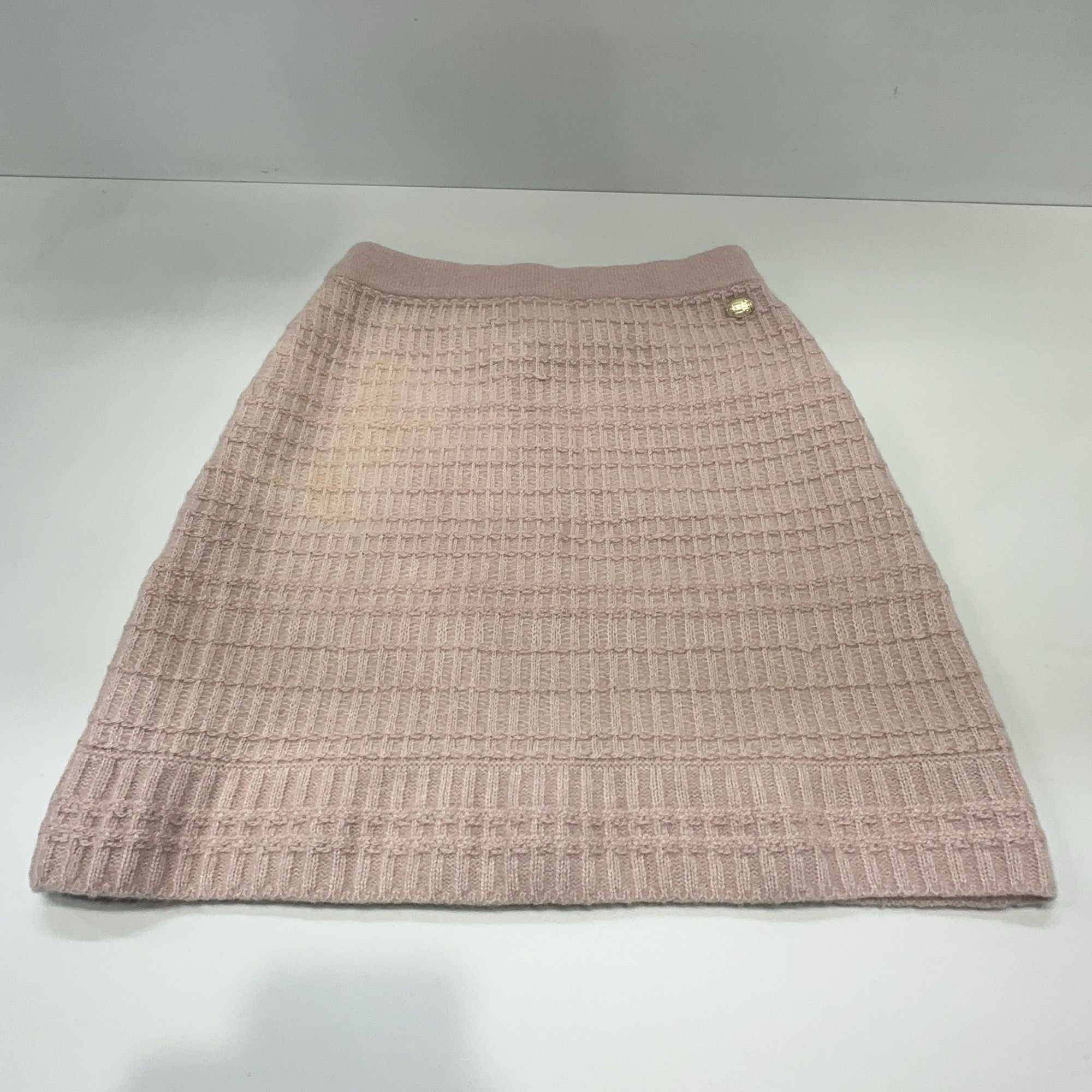 Chanel Chanel Pink Knit Mini Skirt Size 36 Size 26" / US 2 / IT 38 - 6 Thumbnail