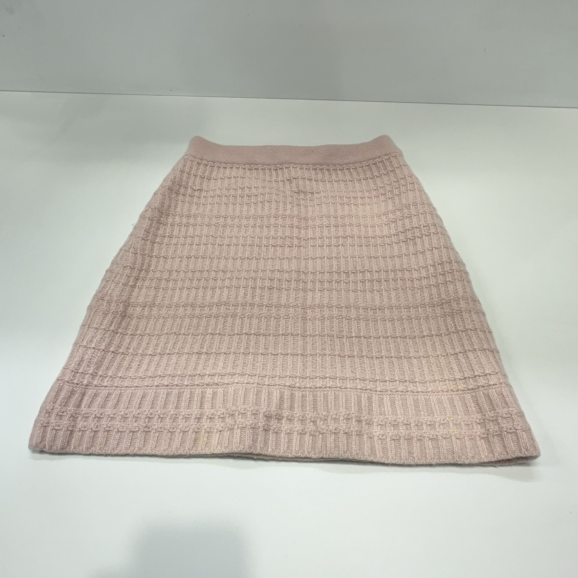 Chanel Chanel Pink Knit Mini Skirt Size 36 Size 26" / US 2 / IT 38 - 8 Thumbnail