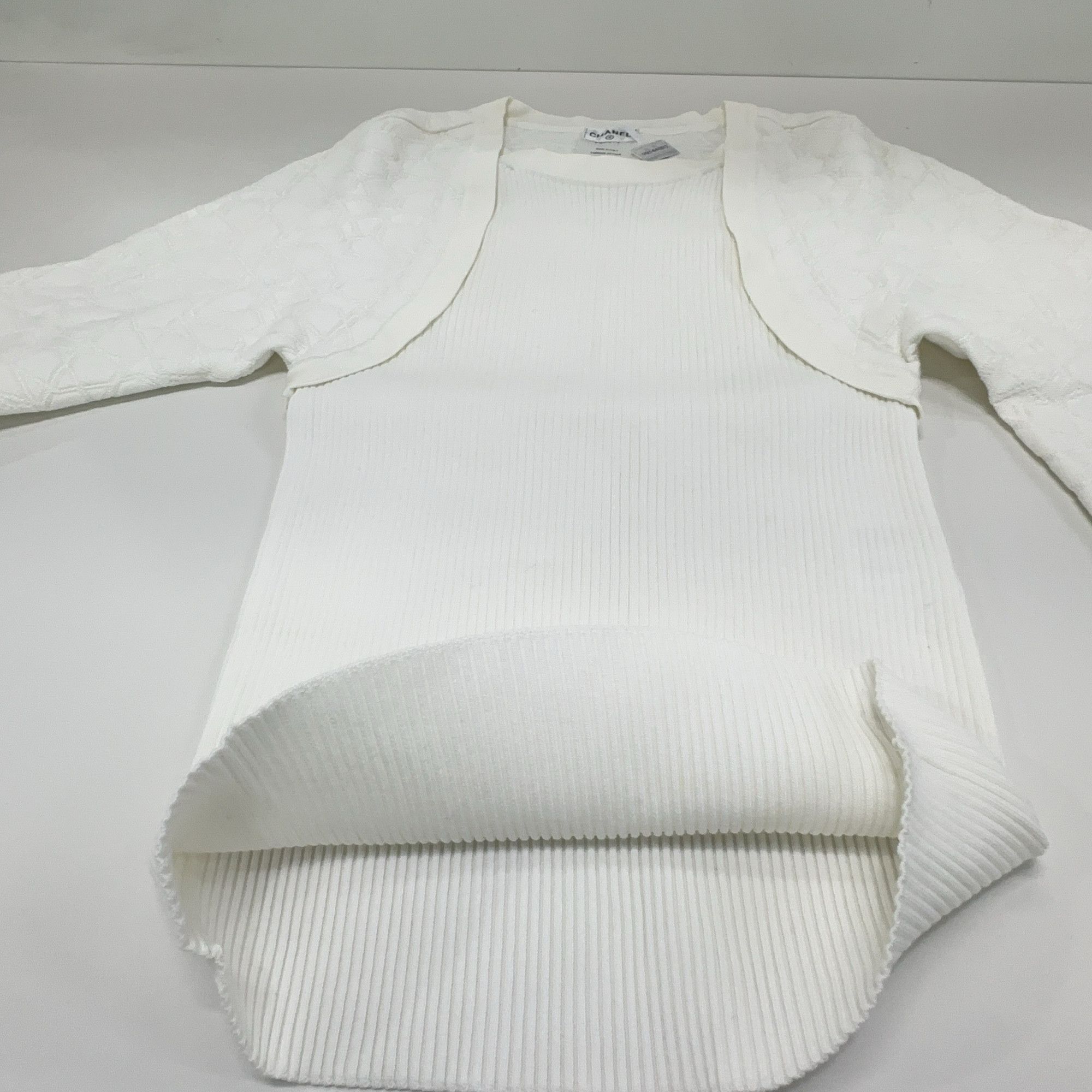 Chanel Chanel Quilted Pattern Knit Sweater Size 34 Size XS / US 0-2 / IT 36-38 - 5 Thumbnail
