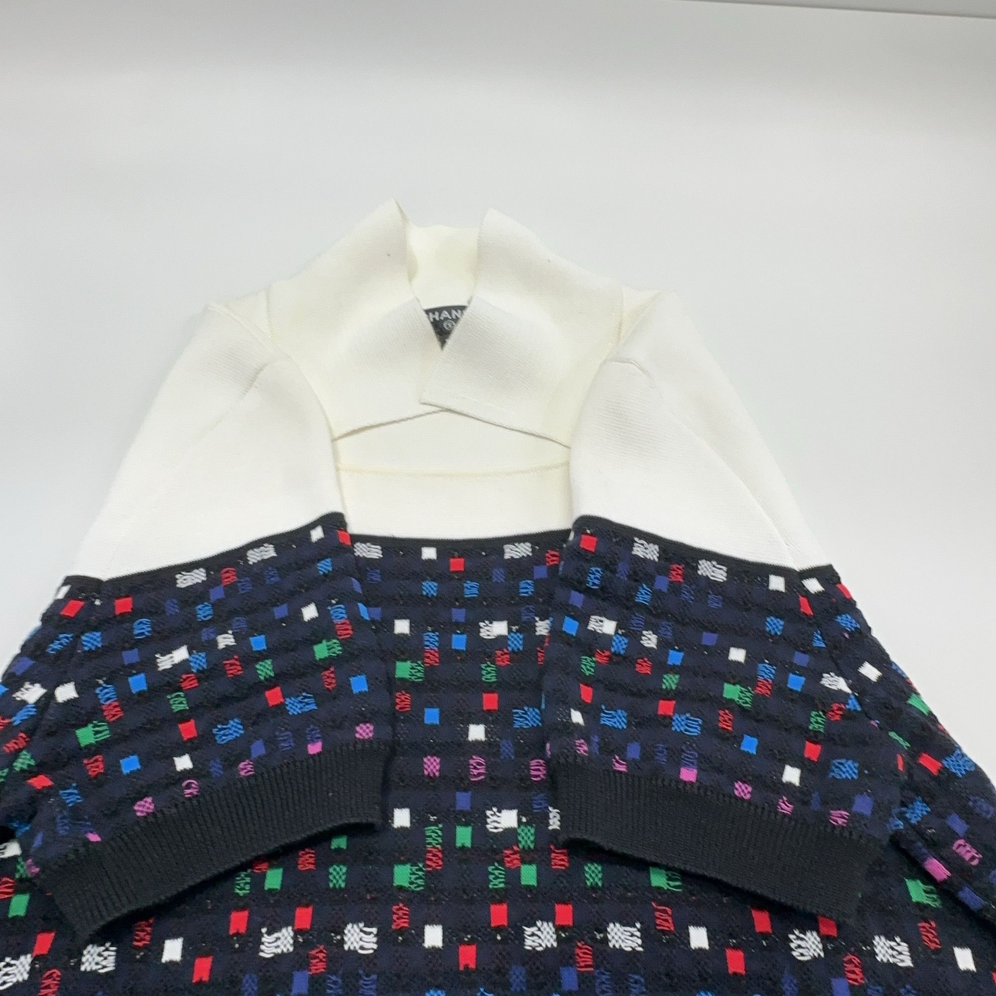 Chanel Chanel Multi-Color Pattern Knit Short Sleeve Top Size 38 Size S / US 4 / IT 40 - 8 Thumbnail