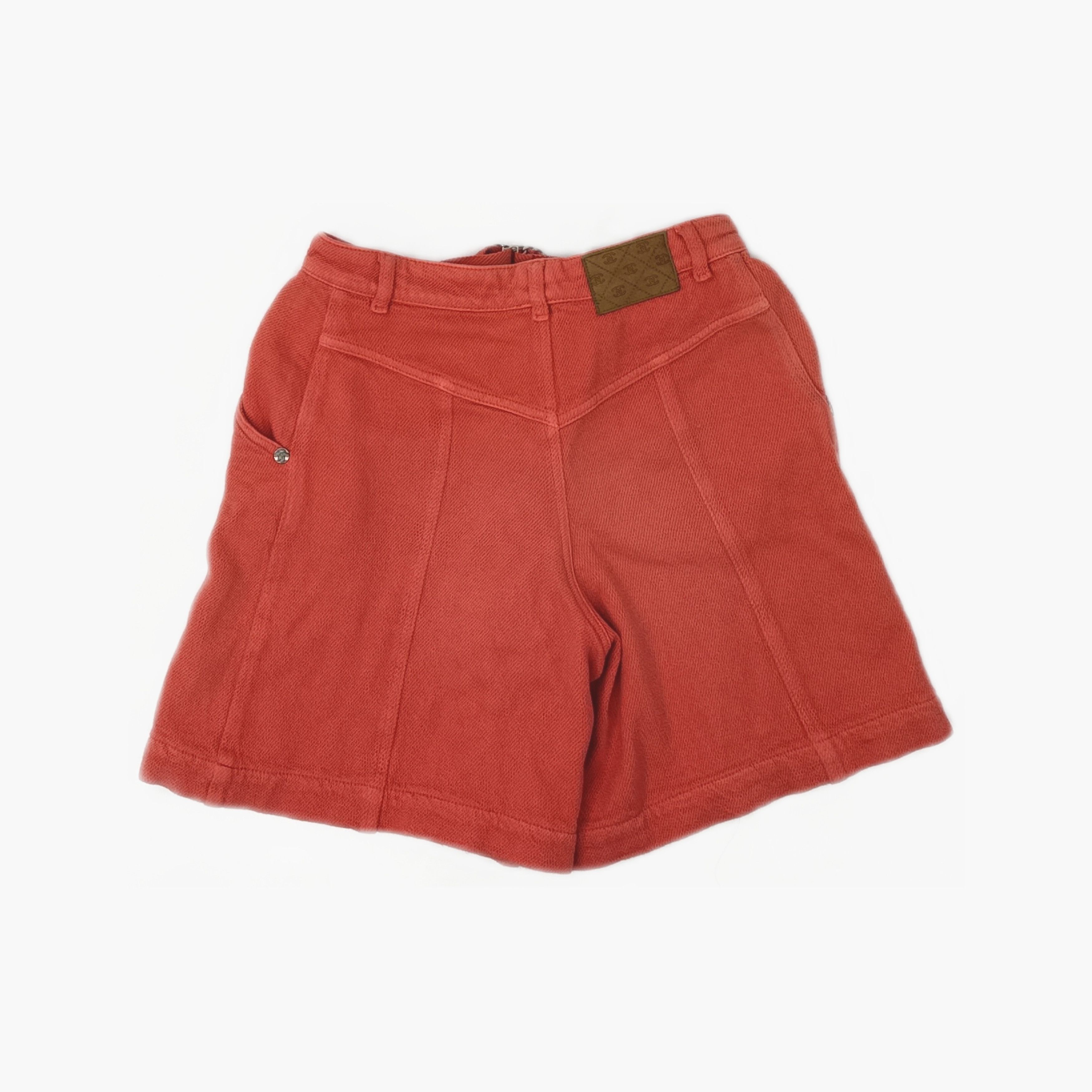 Chanel Chanel Red Shorts Size 36 Size 26" / US 2 / IT 38 - 2 Thumbnail