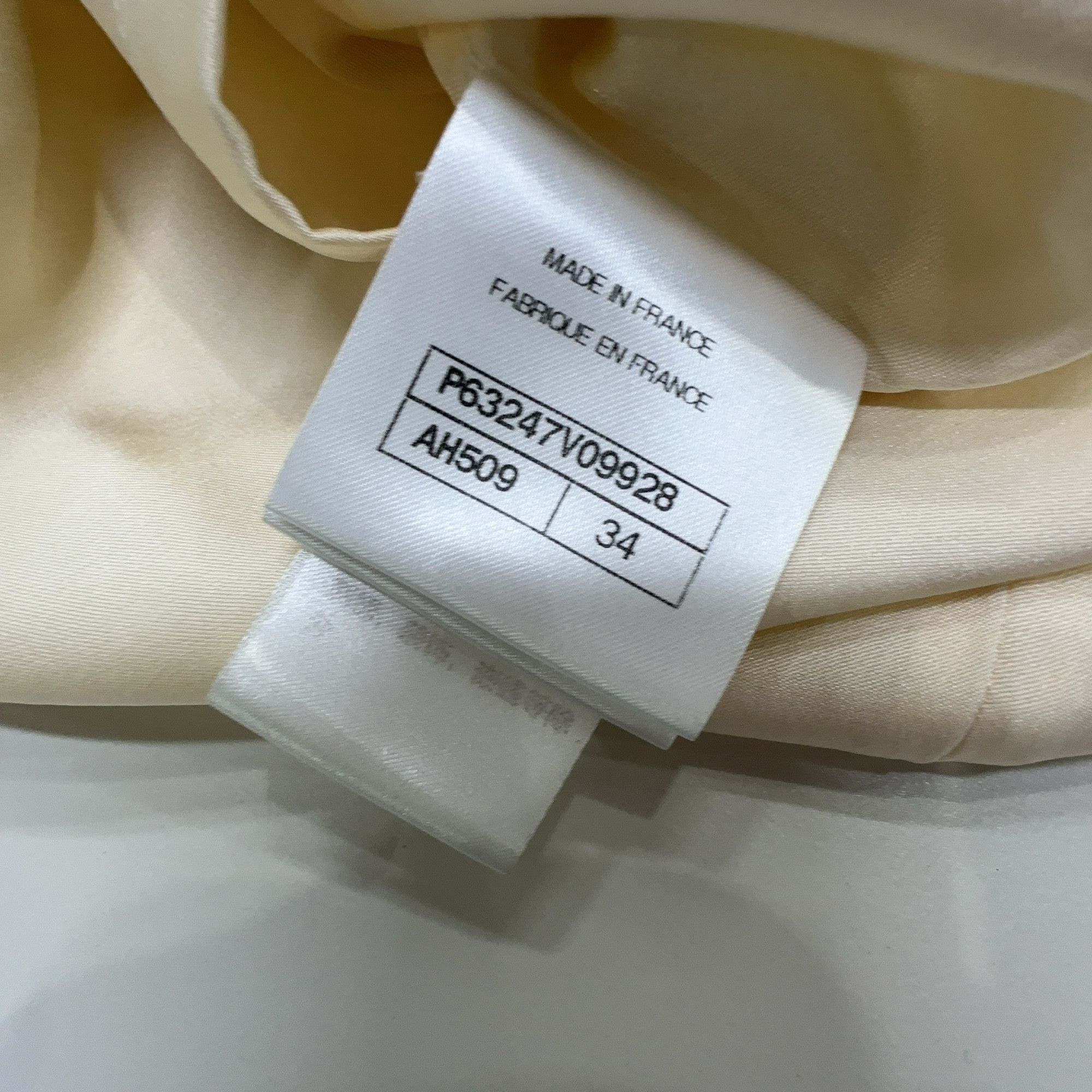 Chanel Chanel Two-Tone Short Sleeve Top Size 34 Size XS / US 0-2 / IT 36-38 - 3 Thumbnail