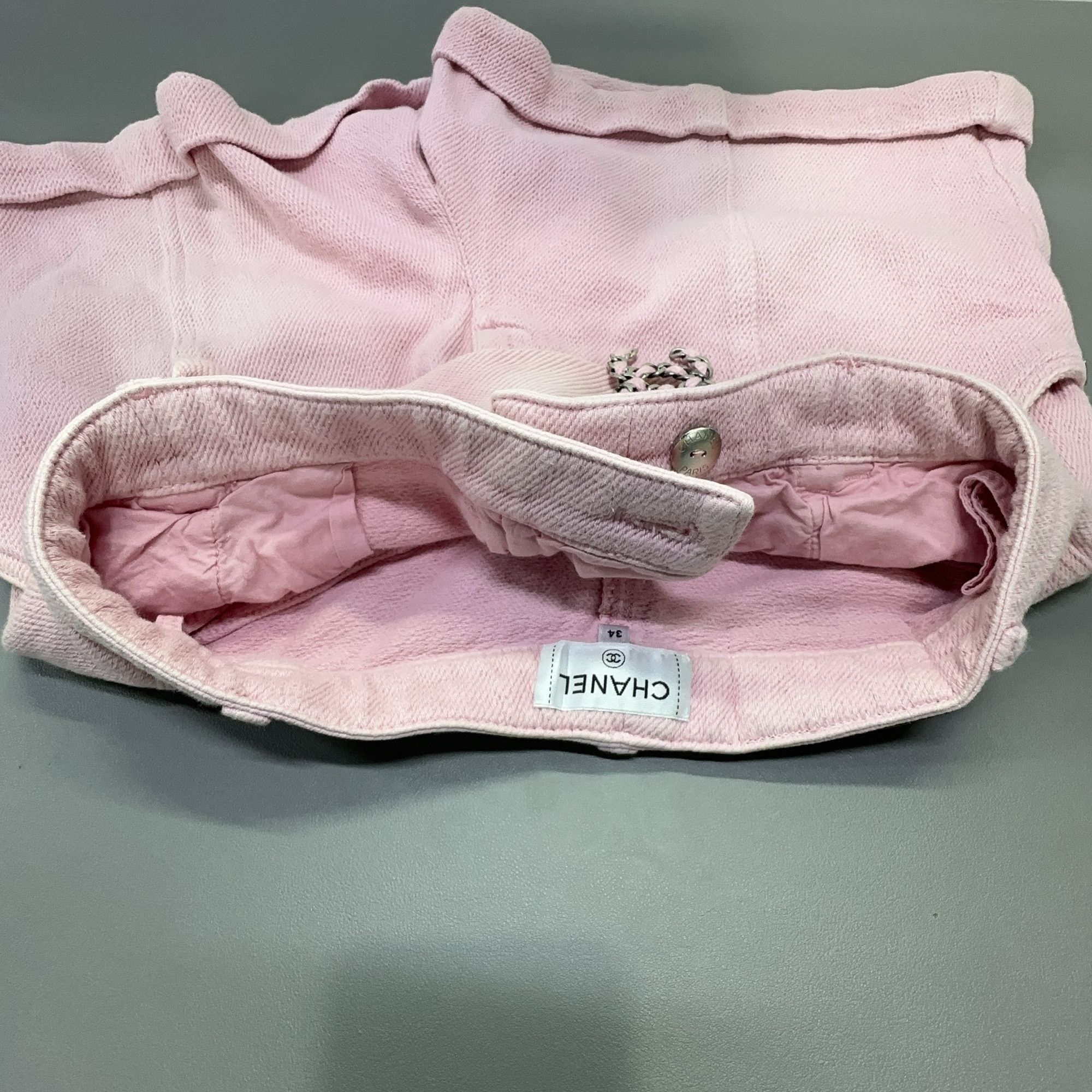 Chanel Chanel Pink Cotton Shorts Size 34 Size 25" / US 0 / IT 36 - 8 Thumbnail