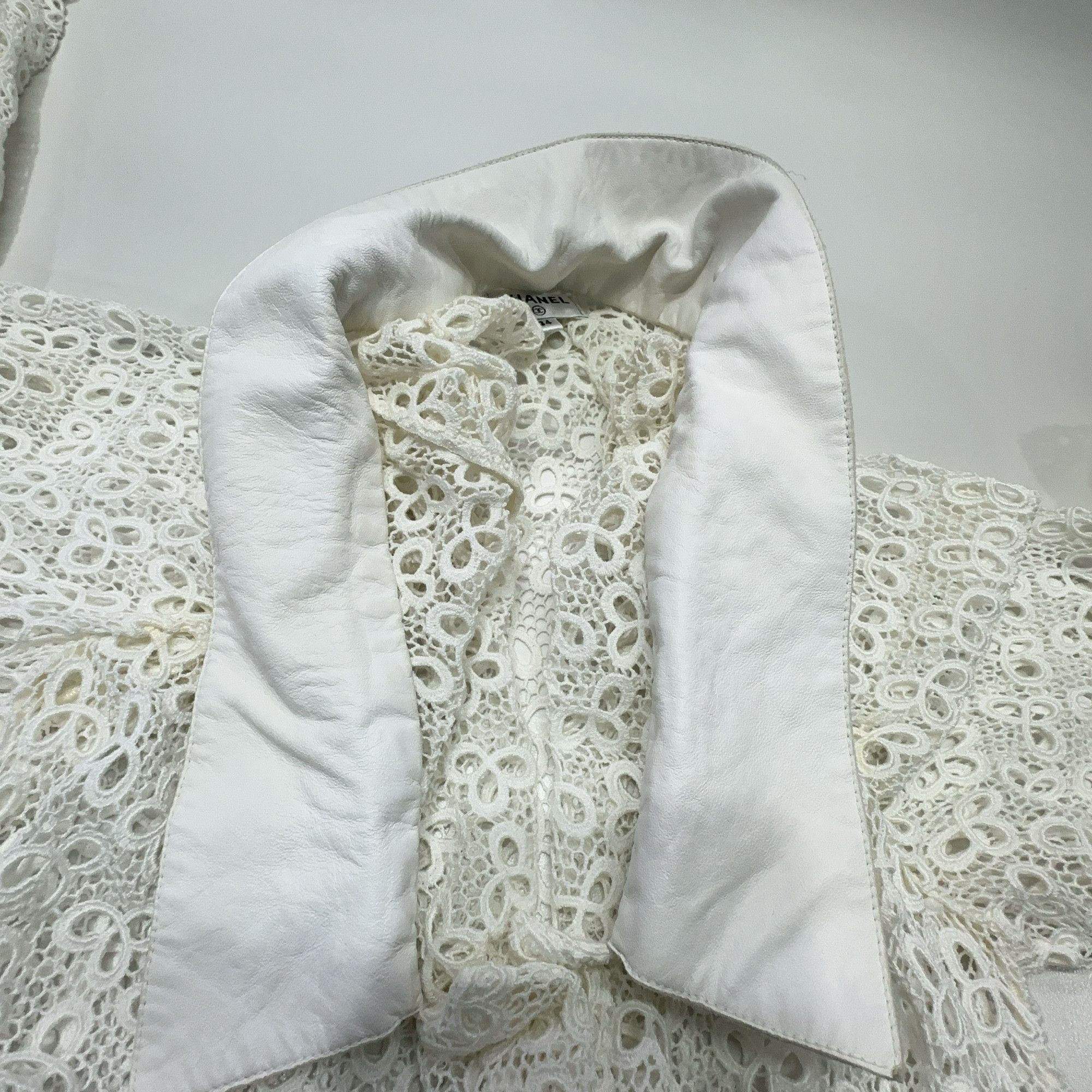 Chanel Chanel White Lace Jacket Size 34 Size XS / US 0-2 / IT 36-38 - 6 Thumbnail