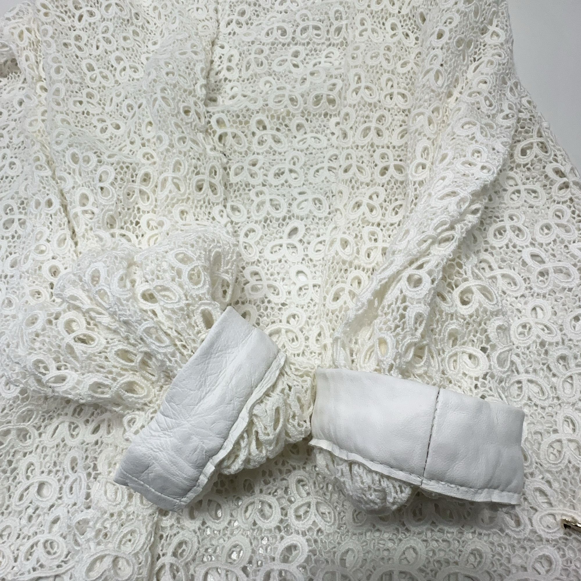 Chanel Chanel White Lace Jacket Size 34 Size XS / US 0-2 / IT 36-38 - 9 Thumbnail