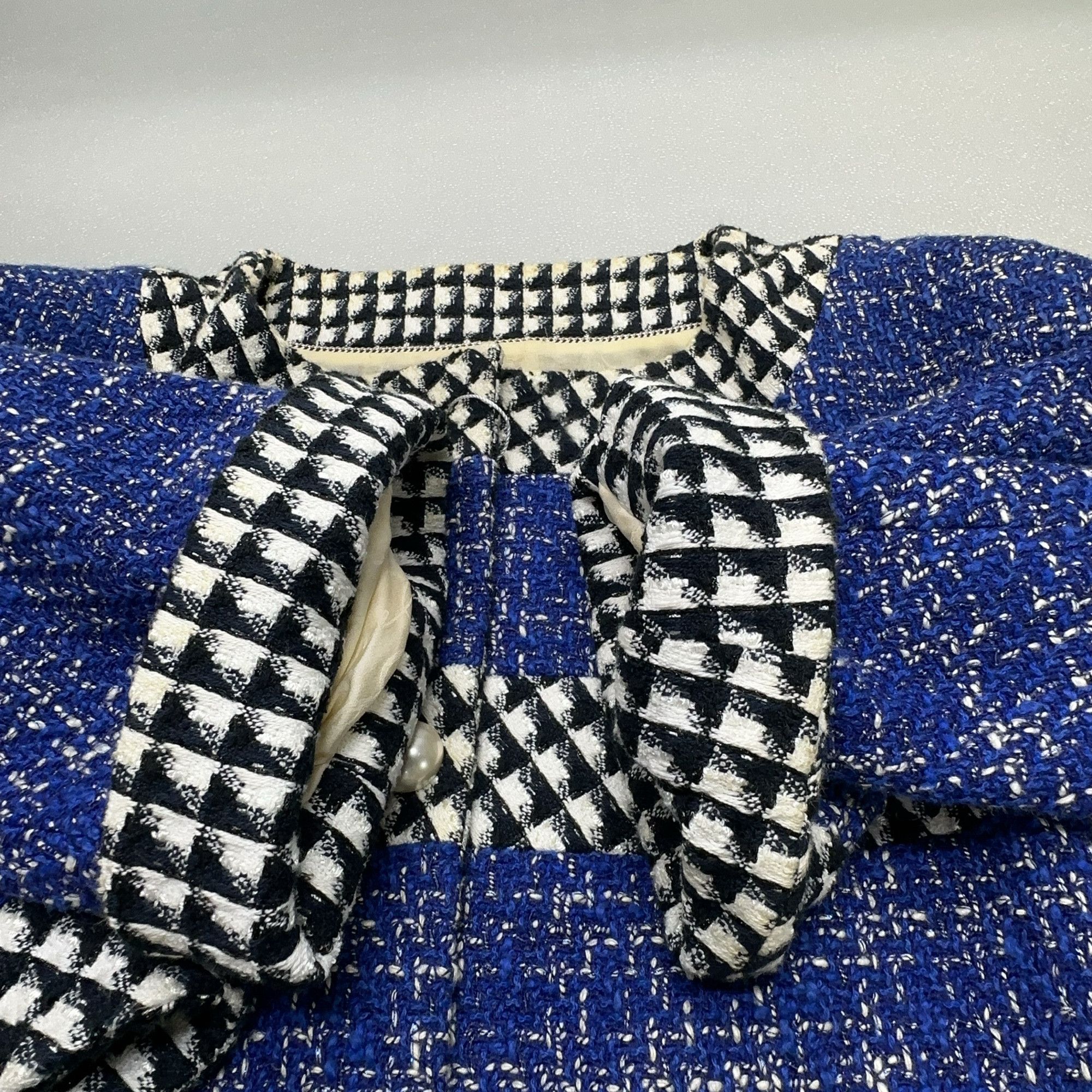 Chanel CHANEL Blue Tweed Pattern Jacket Size 34 Size XS / US 0-2 / IT 36-38 - 13 Thumbnail