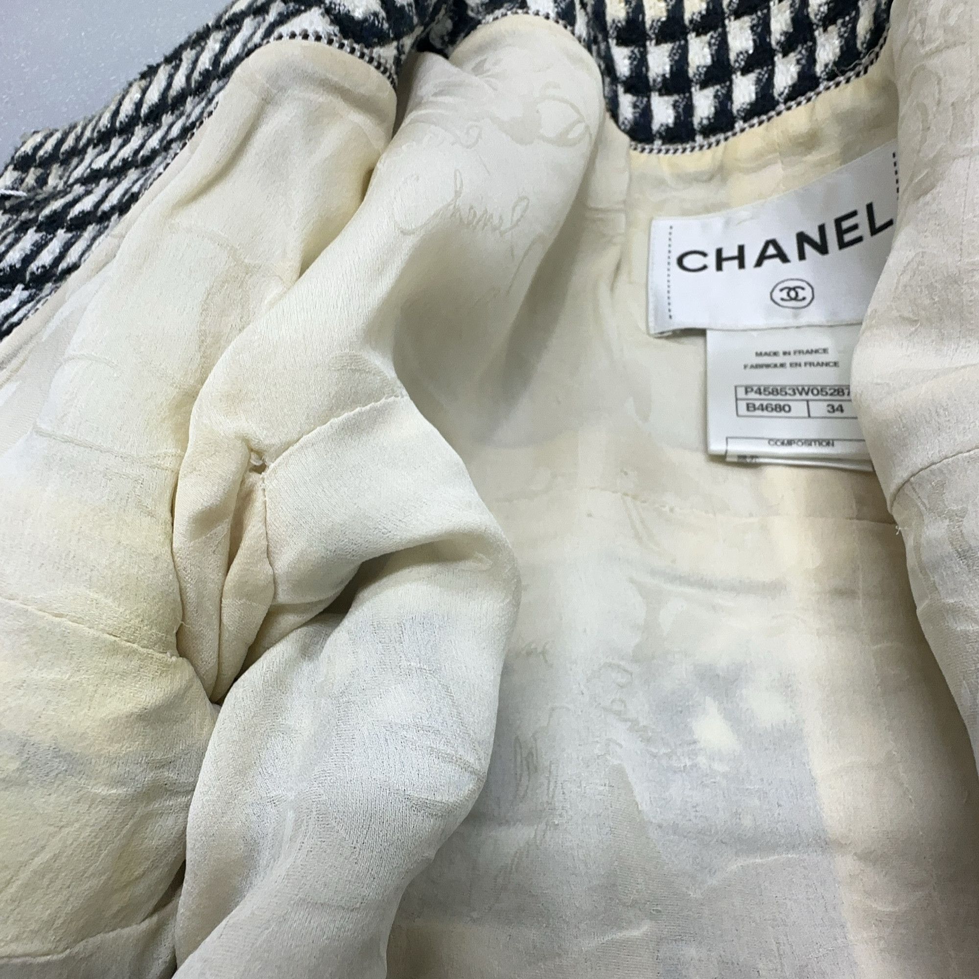 Chanel CHANEL Blue Tweed Pattern Jacket Size 34 Size XS / US 0-2 / IT 36-38 - 8 Thumbnail