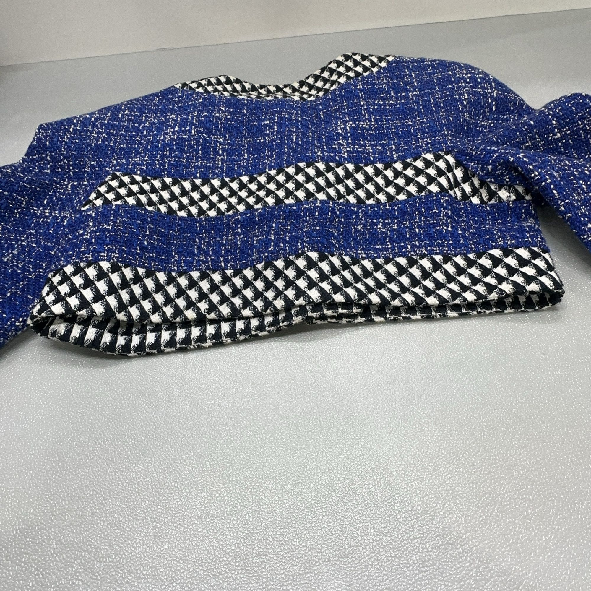 Chanel CHANEL Blue Tweed Pattern Jacket Size 34 Size XS / US 0-2 / IT 36-38 - 14 Thumbnail