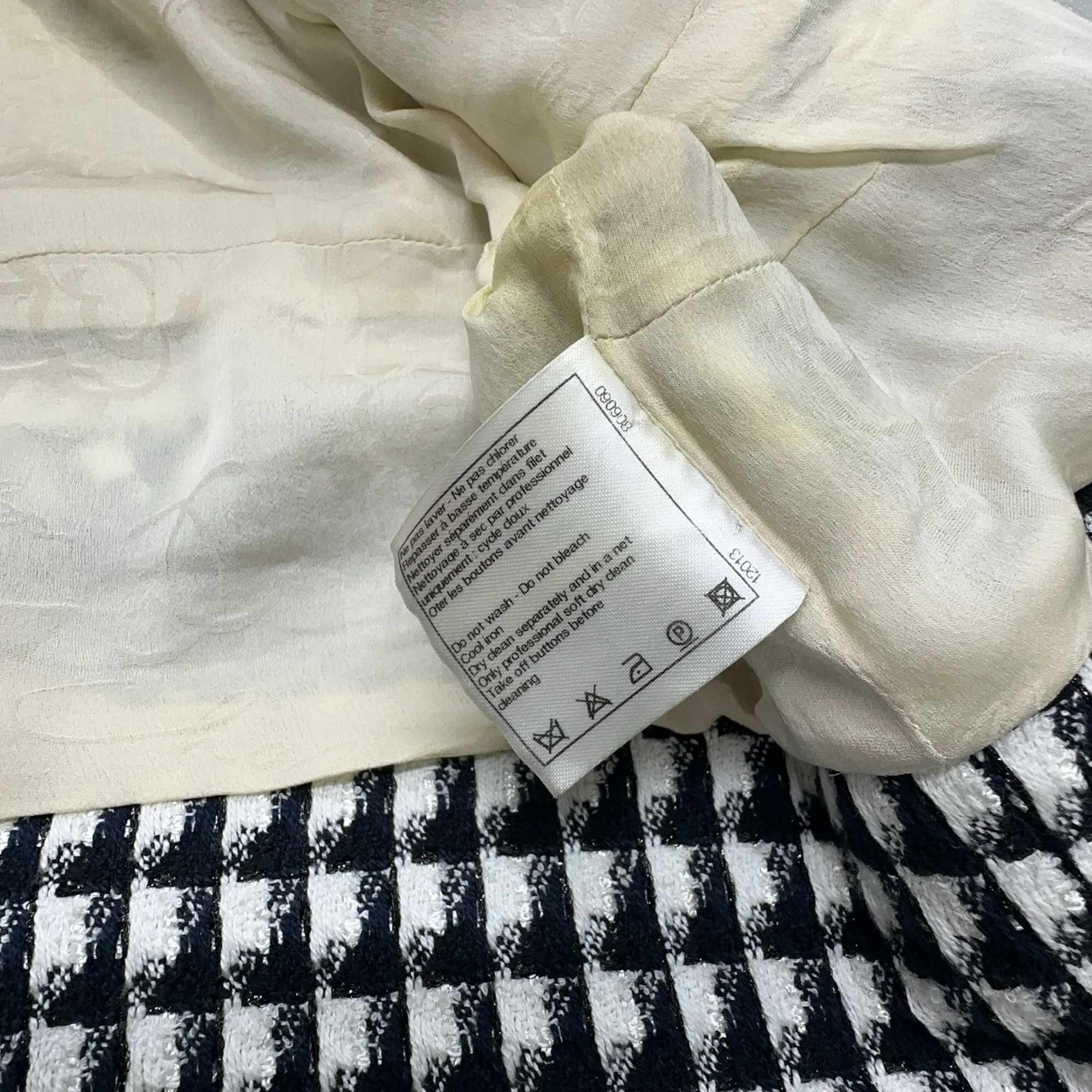 Chanel CHANEL Blue Tweed Pattern Jacket Size 34 Size XS / US 0-2 / IT 36-38 - 5 Thumbnail