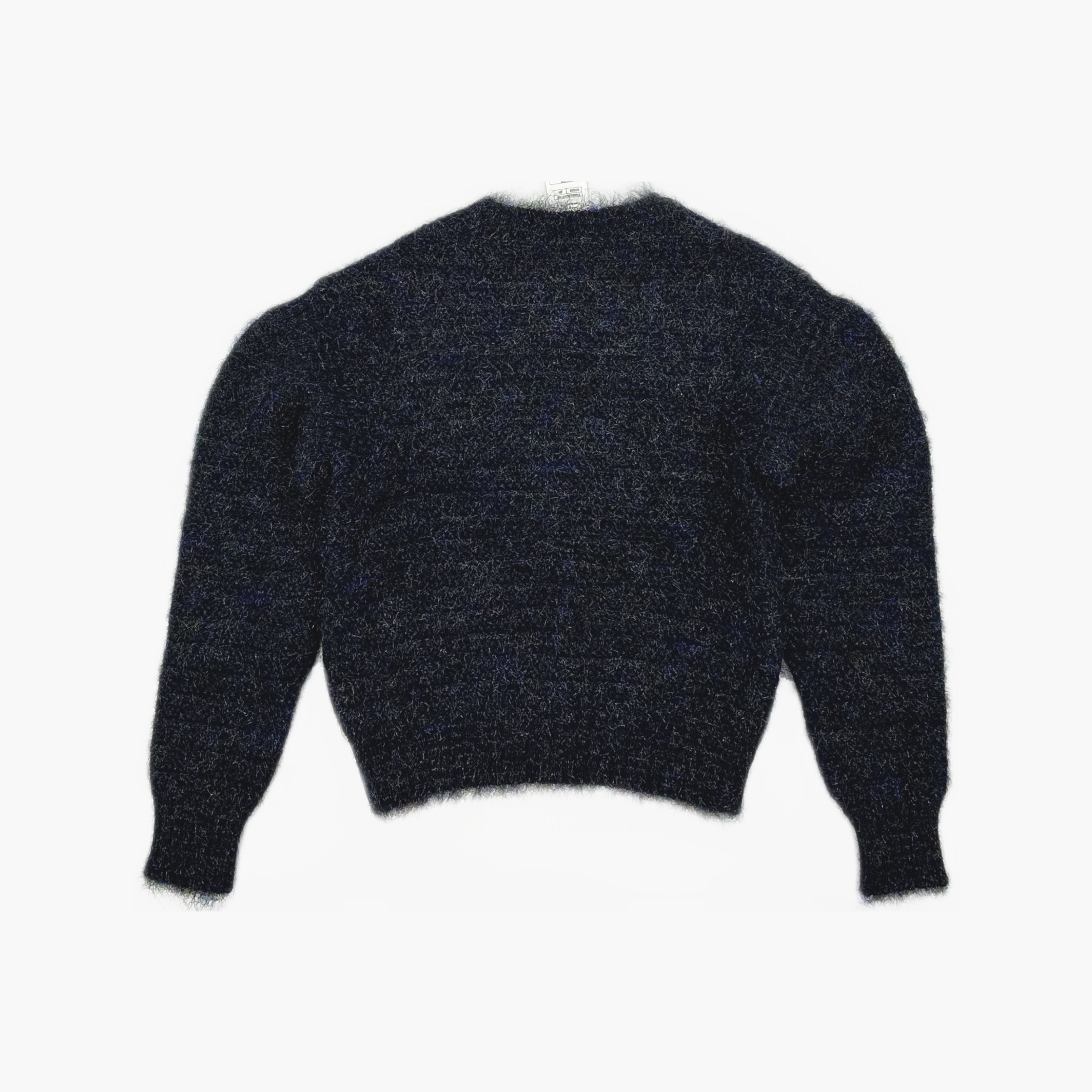 Chanel Chanel Embellished Heart Sweater Size 38 Size XS / US 0-2 / IT 36-38 - 2 Thumbnail