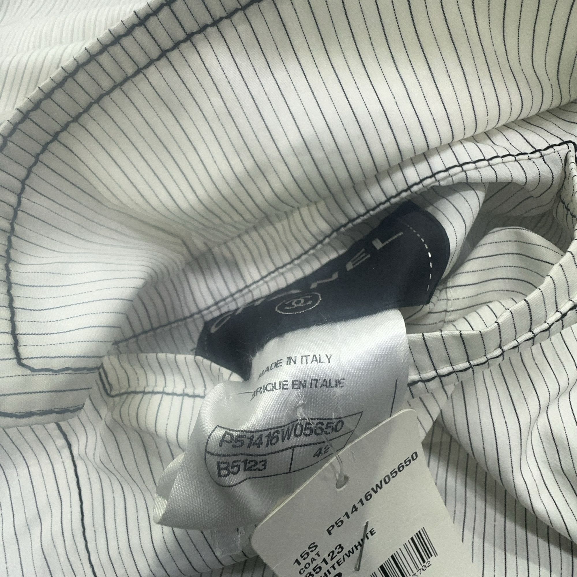 Chanel CHANEL Striped Coat Size FR 42 Size M / US 6-8 / IT 42-44 - 3 Thumbnail