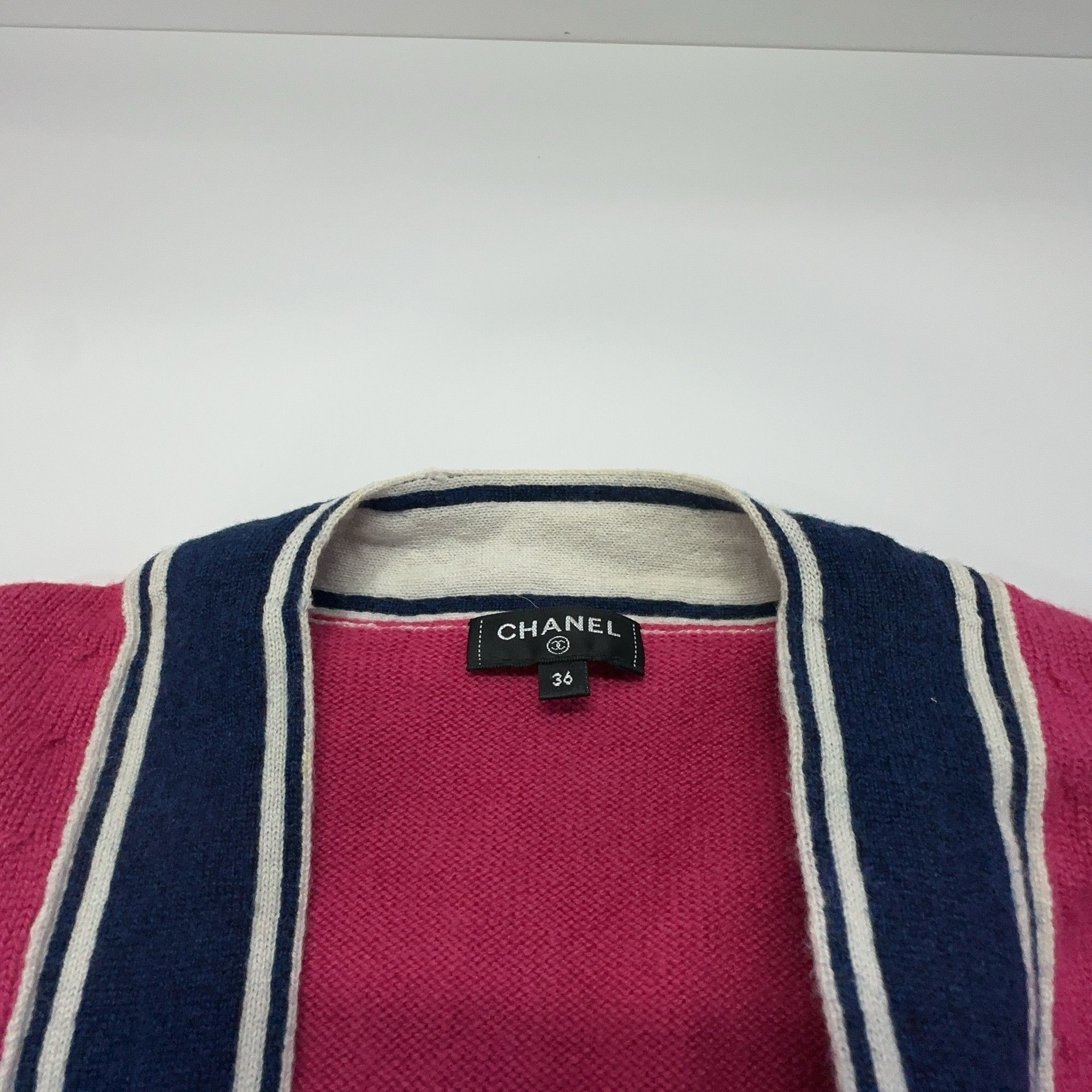 Chanel Chanel Contrast Trim V-Neck Cardigan Size 36 Size XS / US 0-2 / IT 36-38 - 5 Thumbnail