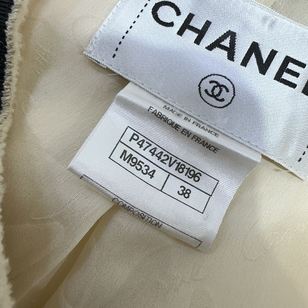 Chanel Chanel Trimmed Jacket Size 38 Size S / US 4 / IT 40 - 4 Thumbnail