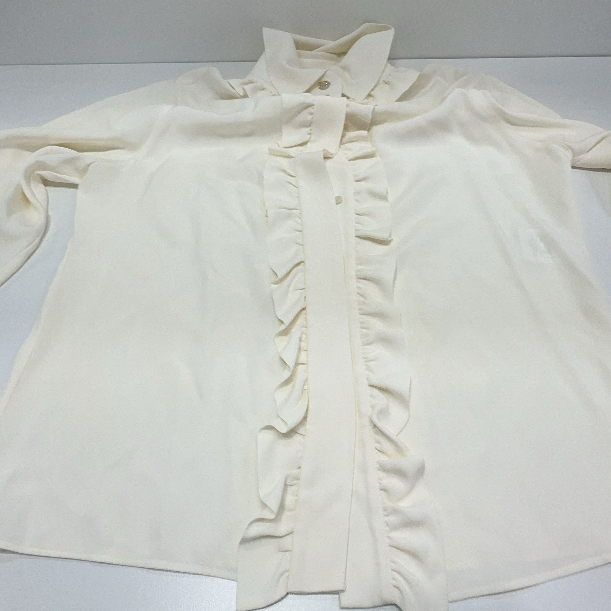 Chanel Chanel Ruffled Blouse Size 38 Size S / US 4 / IT 40 - 8 Thumbnail