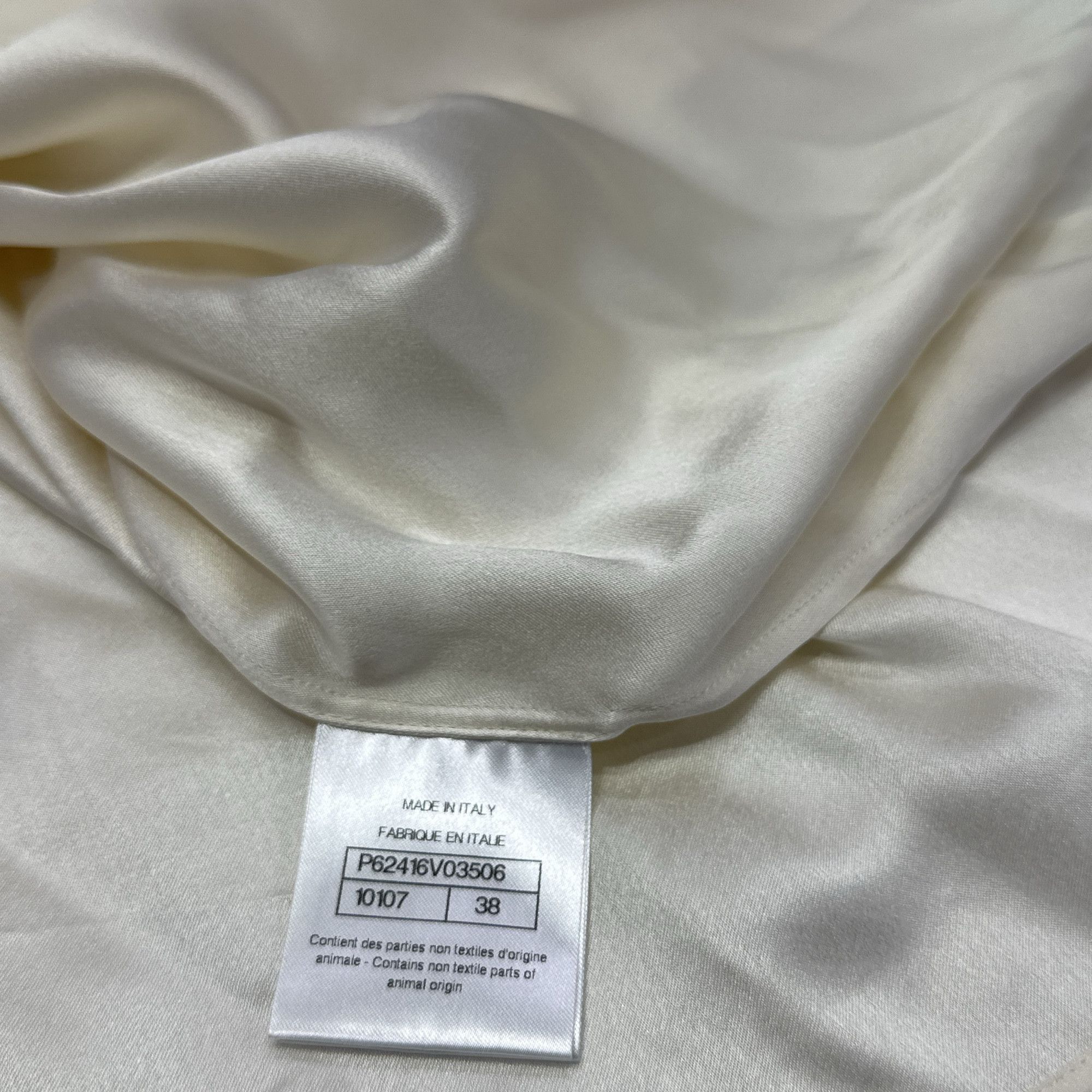 Chanel Chanel Ruffled Blouse Size 38 Size S / US 4 / IT 40 - 5 Thumbnail