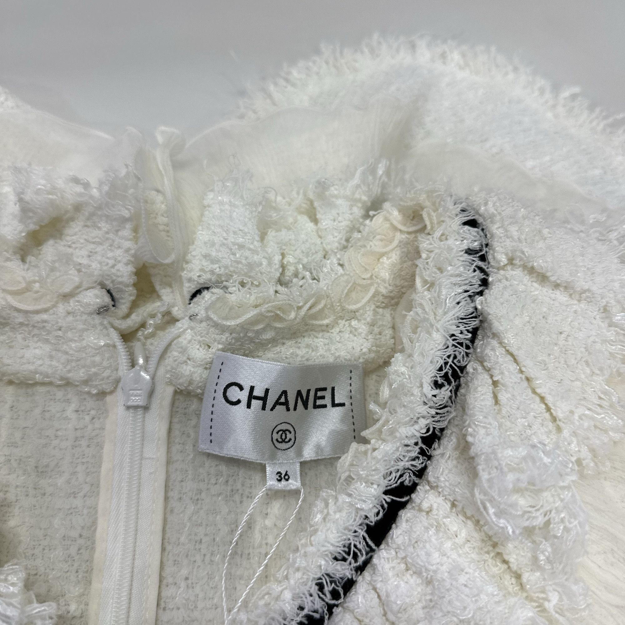Chanel CHANEL Tweed Ruffle Dress Size 36 Size XS / US 0-2 / IT 36-38 - 3 Thumbnail