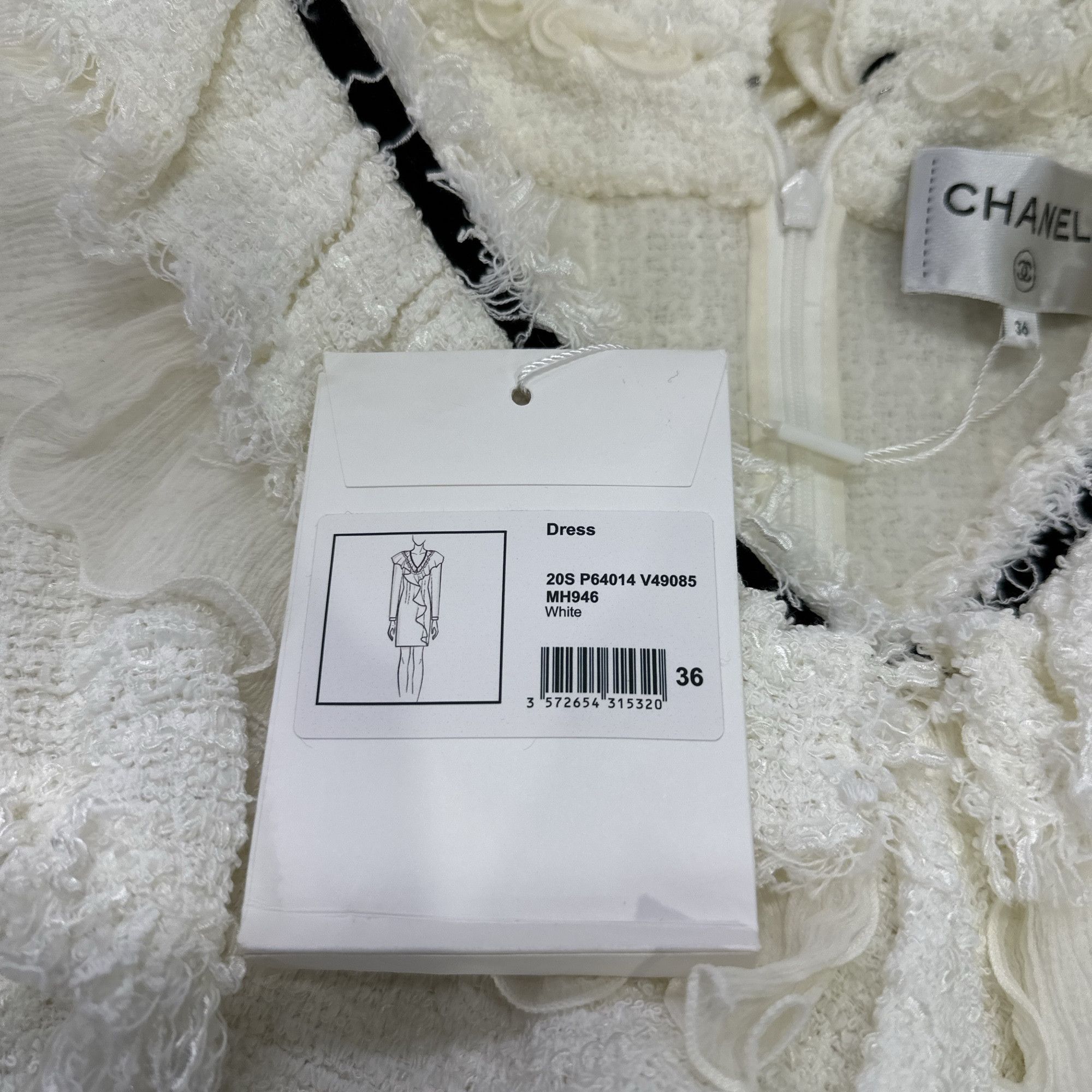 Chanel CHANEL Tweed Ruffle Dress Size 36 Size XS / US 0-2 / IT 36-38 - 4 Thumbnail