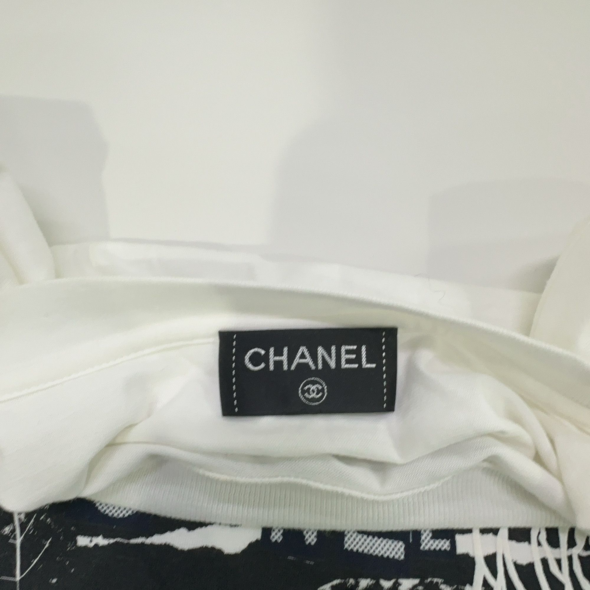 Chanel Chanel Graphic Print Long Sleeve T-Shirt S Size S / US 4 / IT 40 - 5 Thumbnail